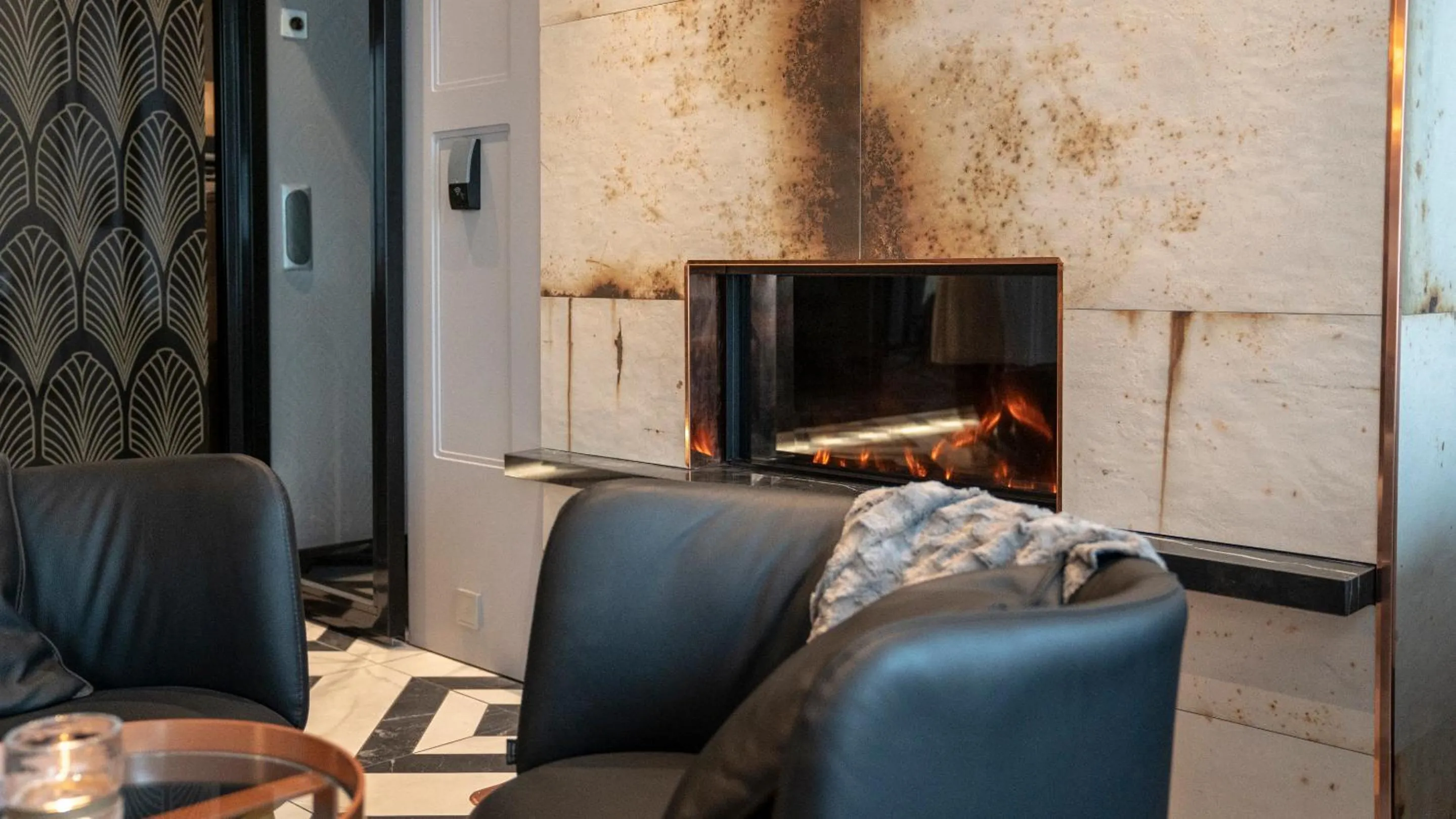 Lounge or bar in Solo Sokos Hotel Turun Seurahuone