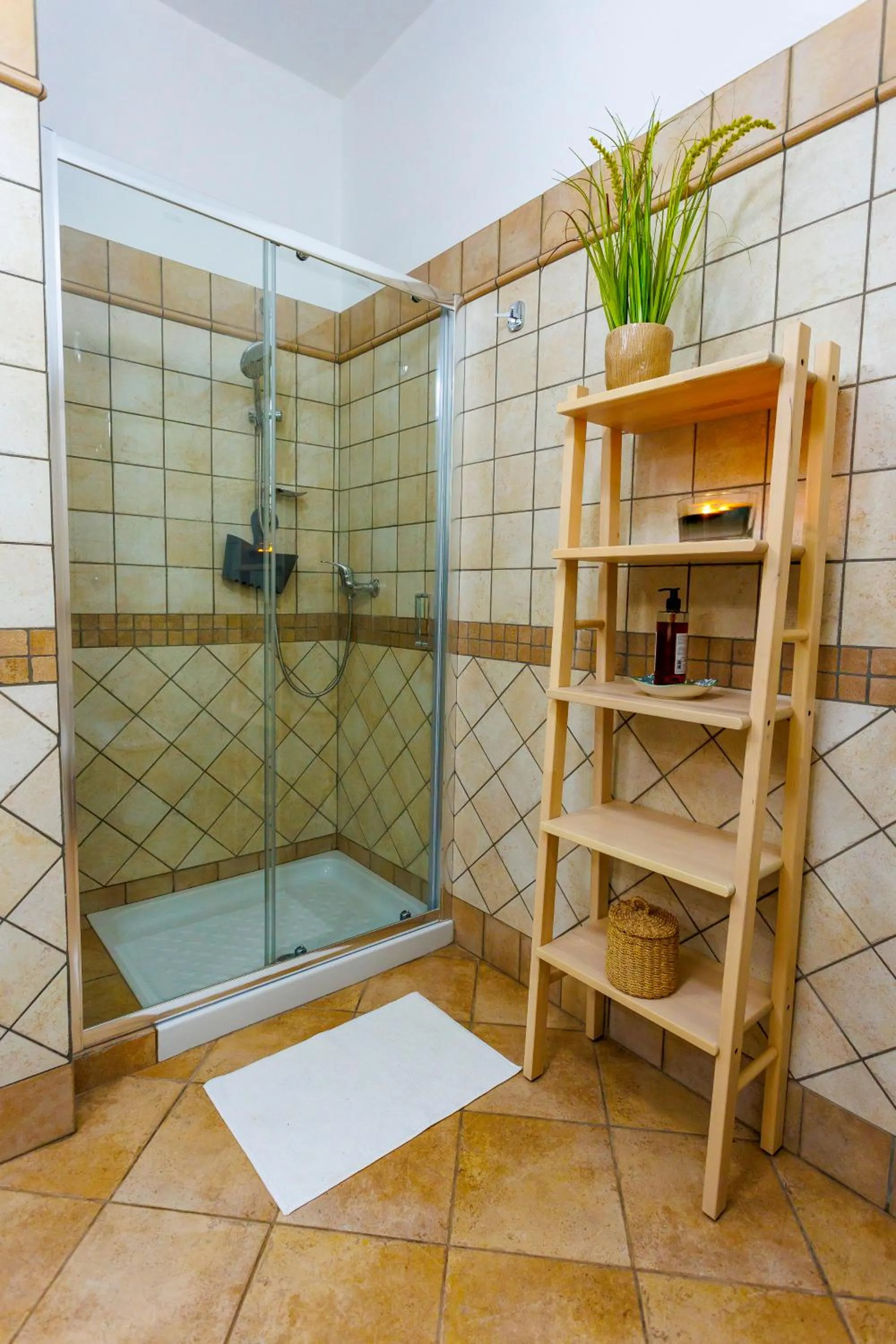 Shower in Il Giardino di Jo