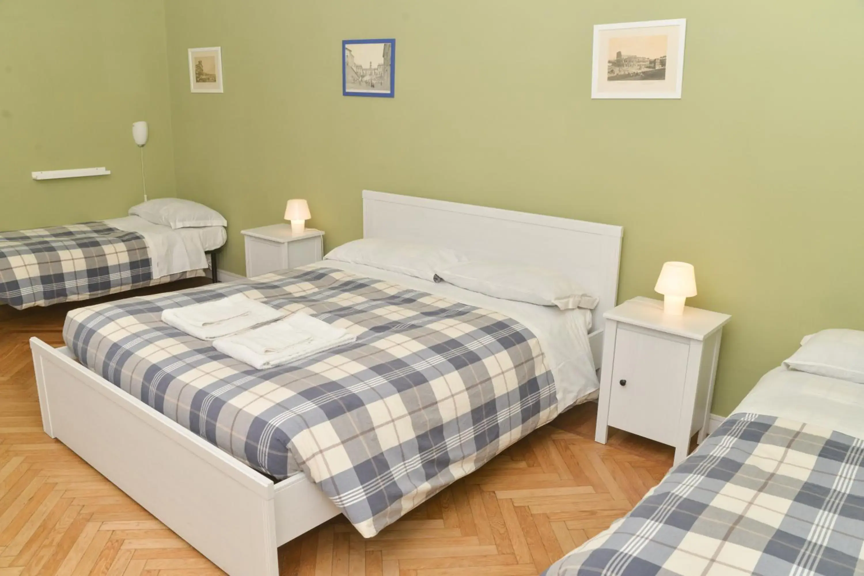 Room with Private External Bathroom in Colazione Al Vaticano Guest House Room with Private External Bathroom in Colazione Al Vaticano Guest House