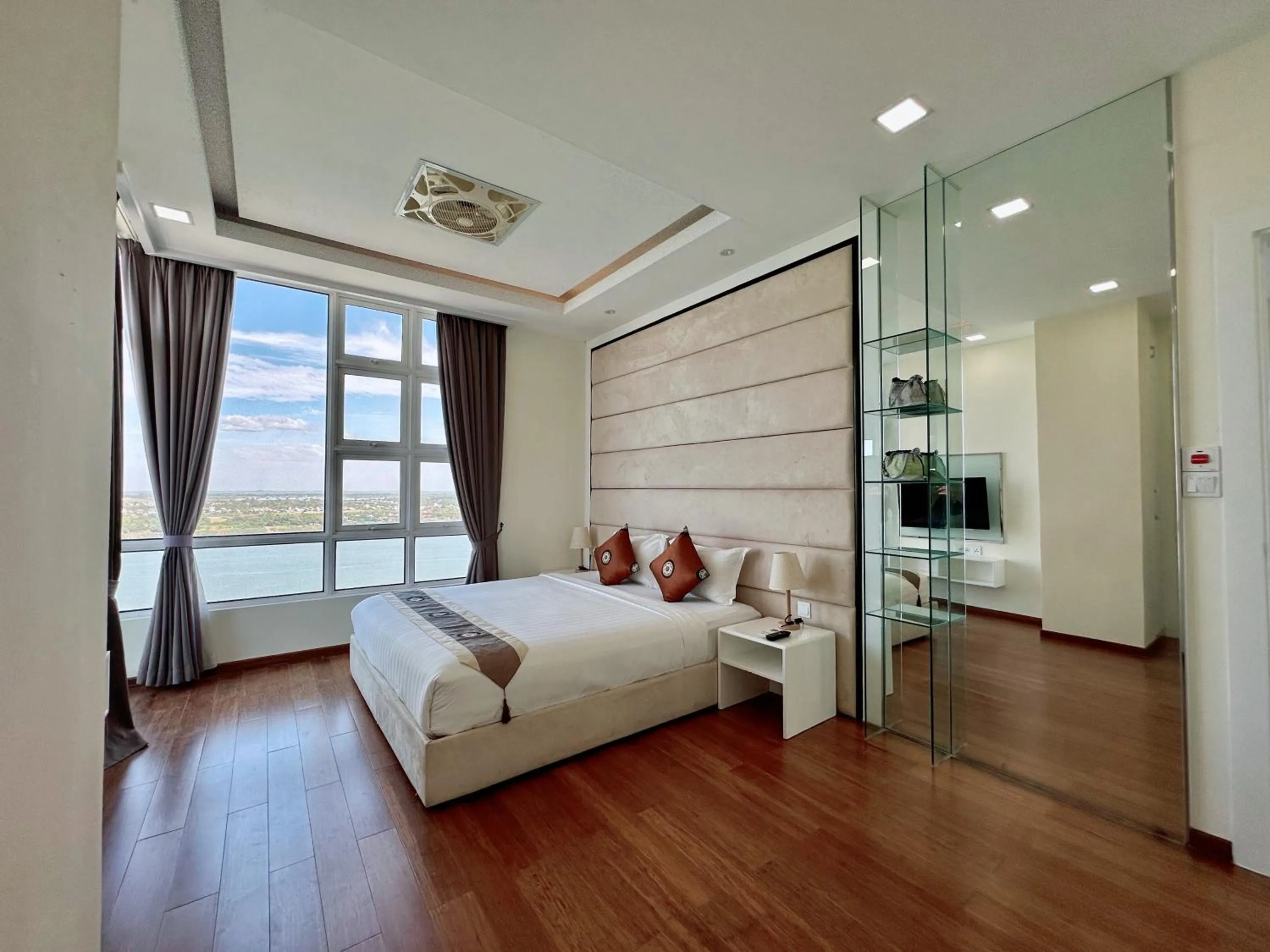 Bed in Infinity 28 Hotel and Residence