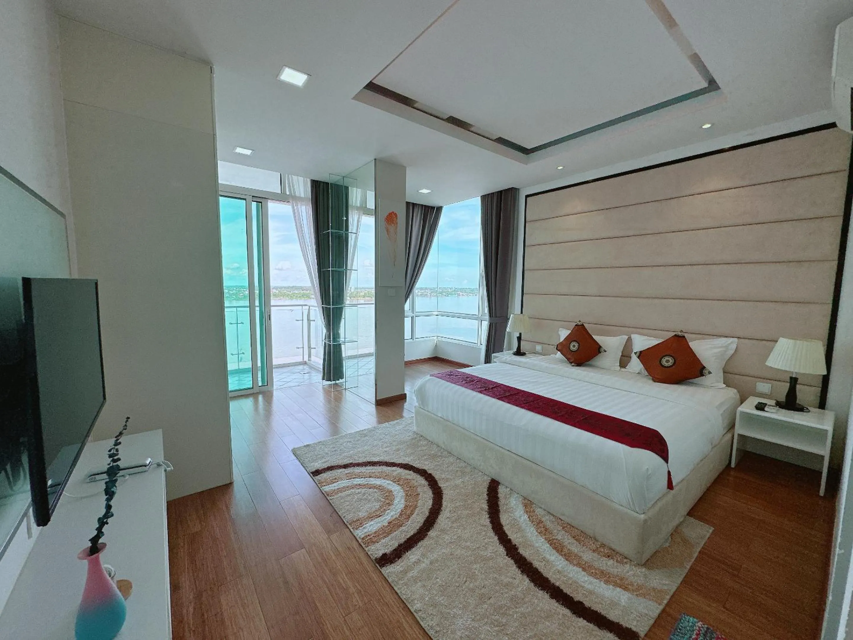 Photo of the whole room, Bed in Infinity 28 Hotel and Residence