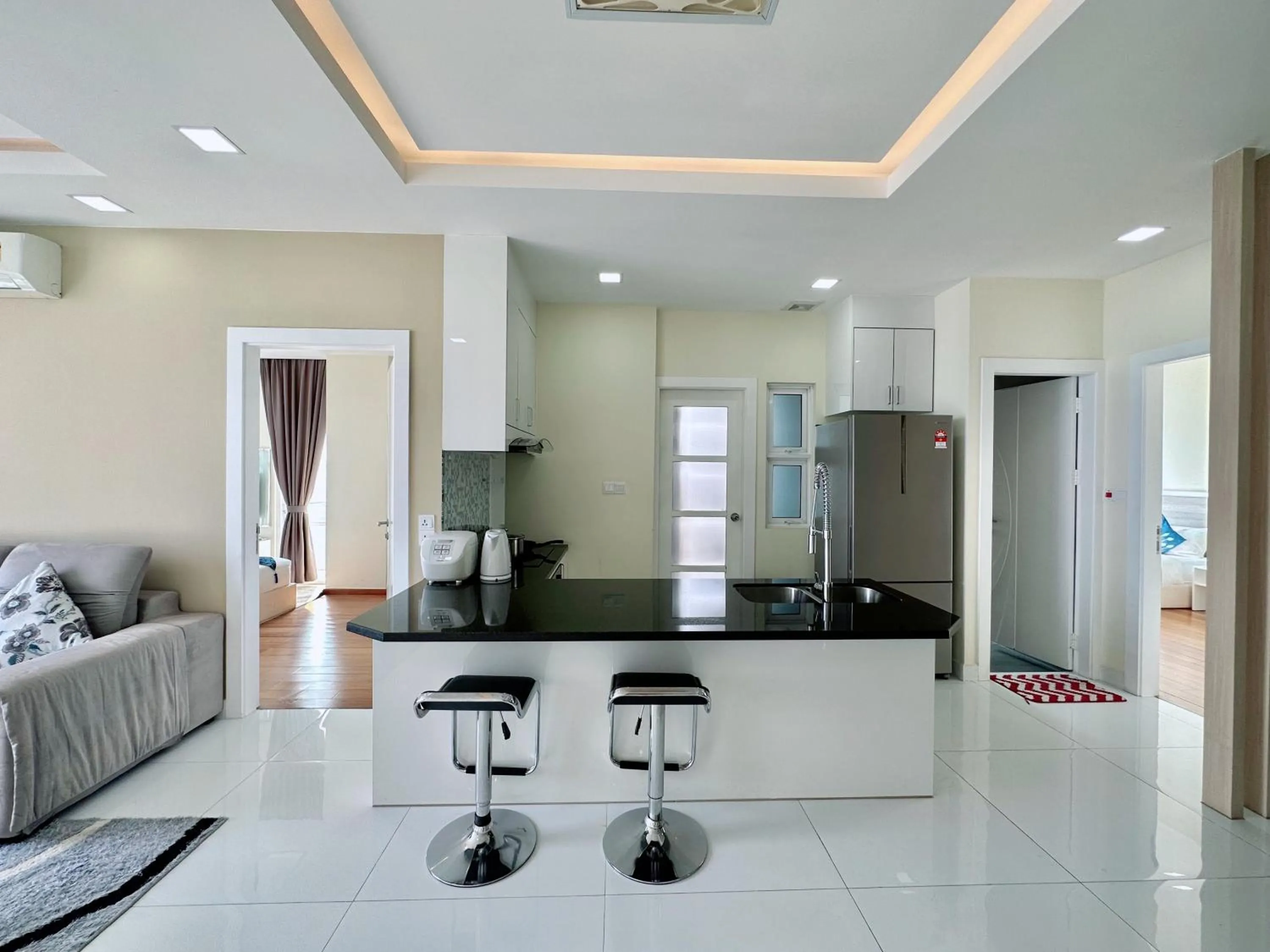 Kitchen or kitchenette in Infinity 28 Hotel and Residence