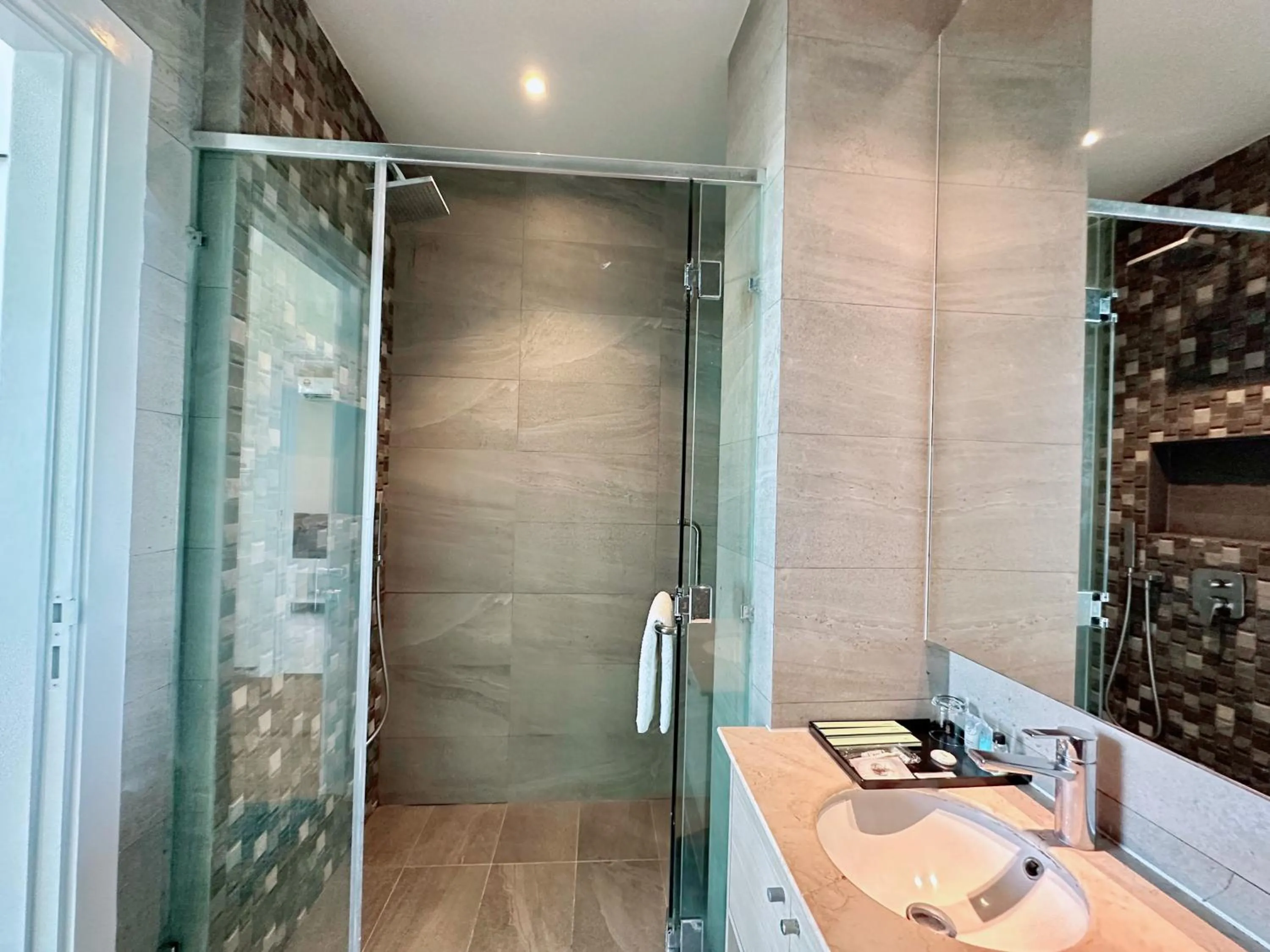 Bathroom in Infinity 28 Hotel and Residence