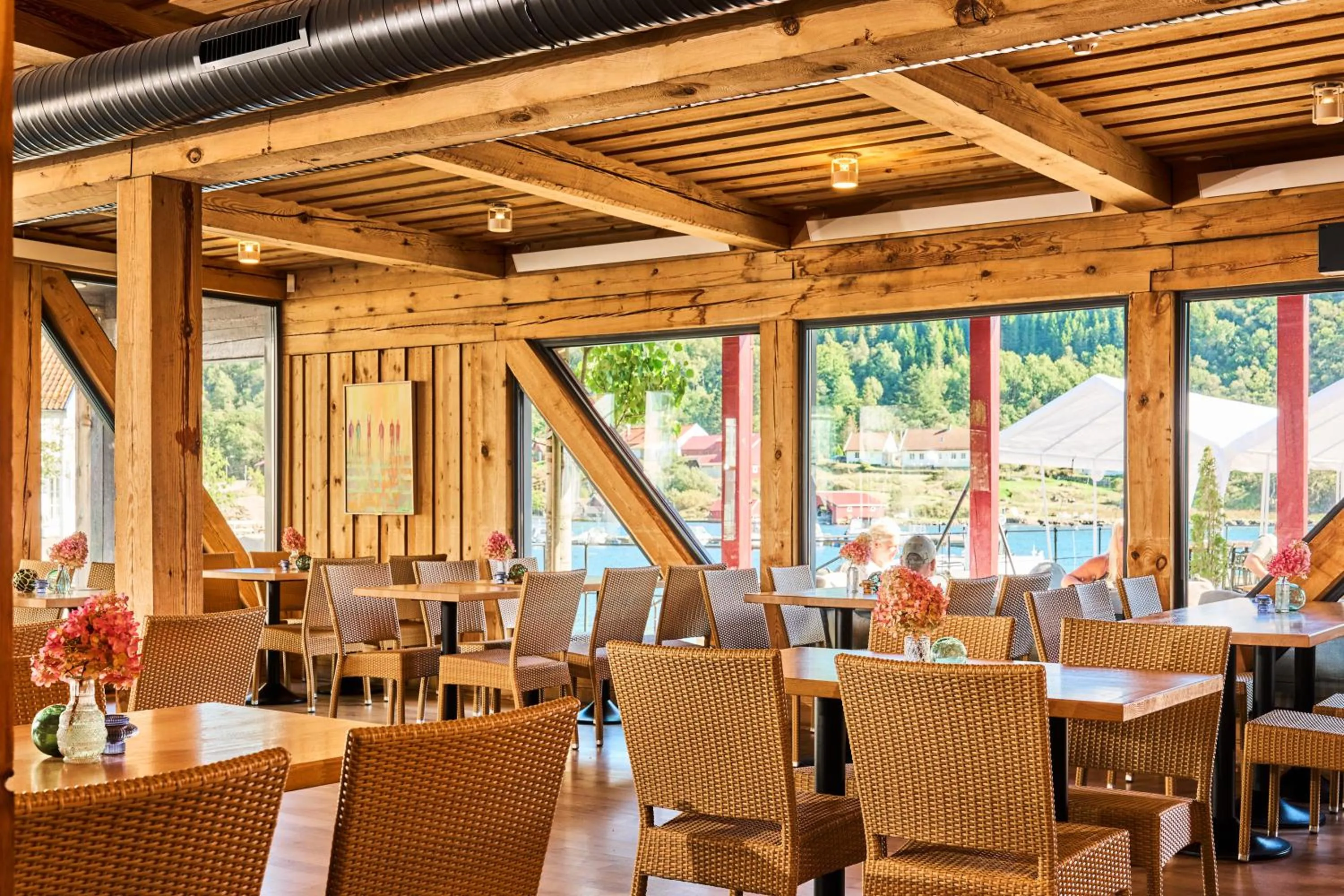 Restaurant/places to eat in Farsund Resort