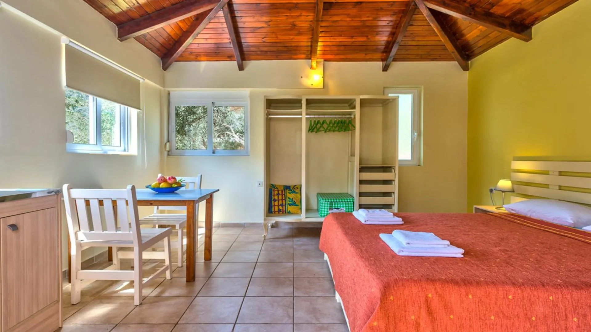 Living room, Bed in Elea