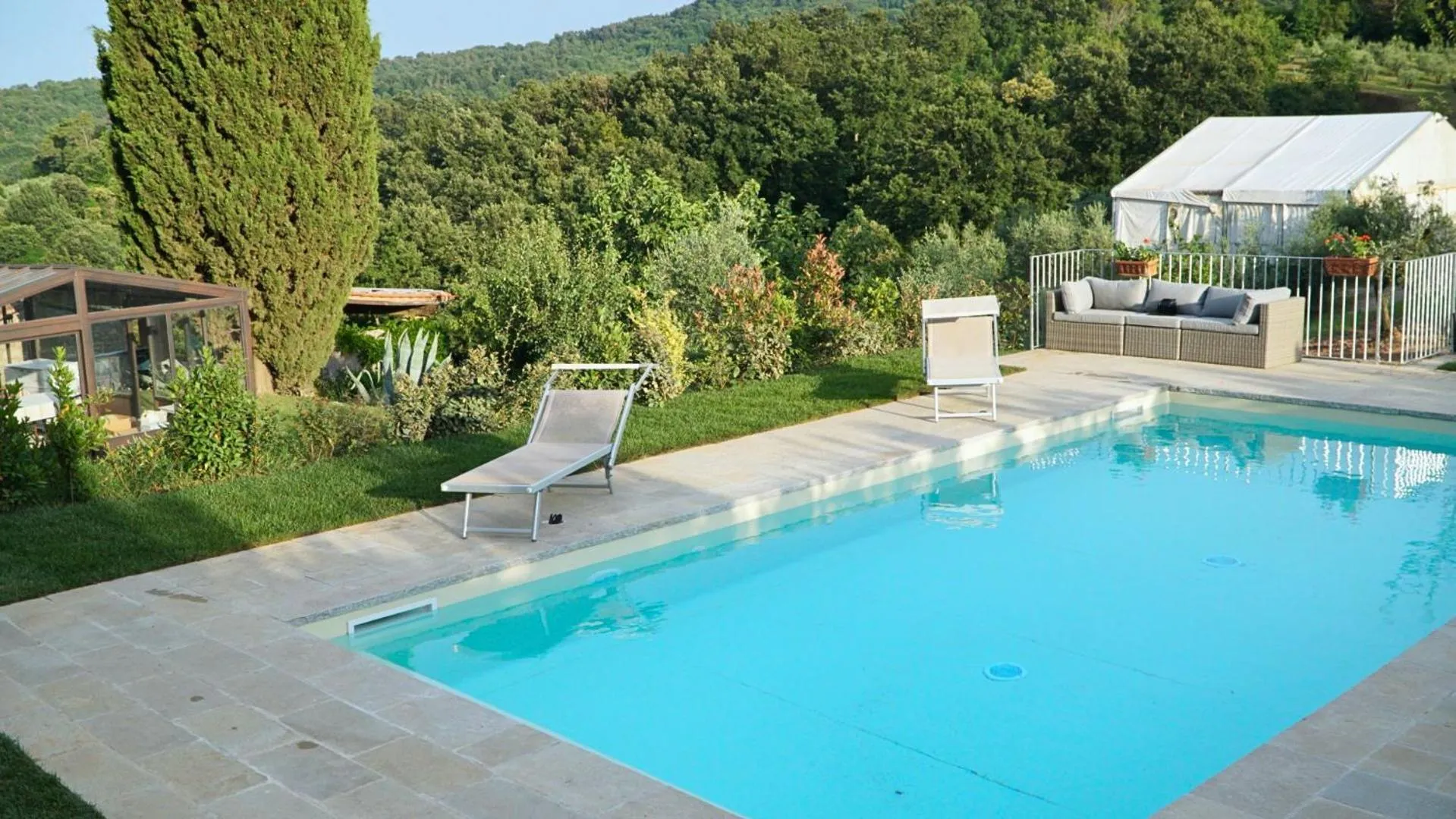 Swimming pool in Piccozzo agritour