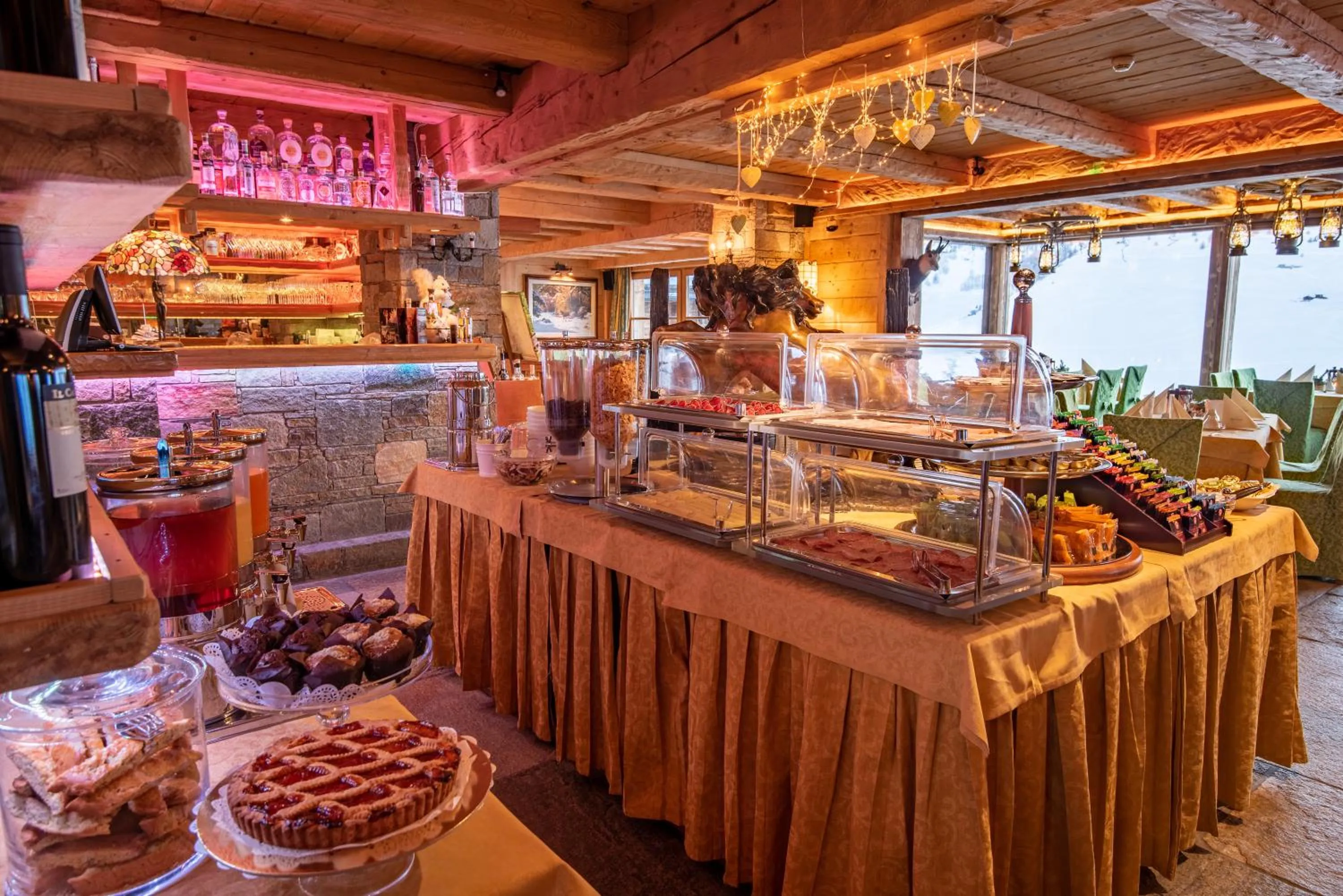 Buffet breakfast in Park Chalet Village