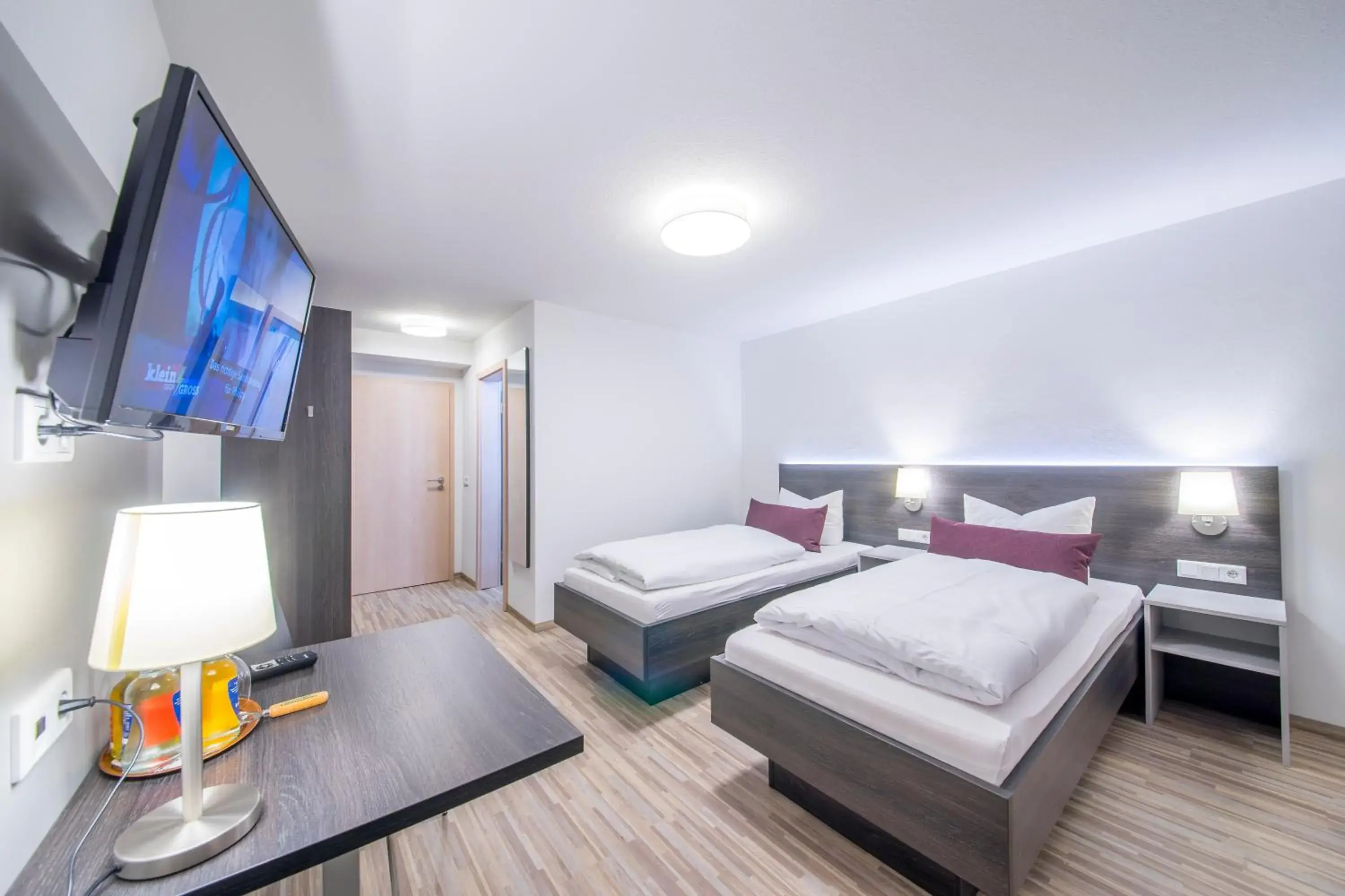 Budget Twin Room in Hotel Nürnberger Hof Budget Twin Room in Hotel Nürnberger Hof