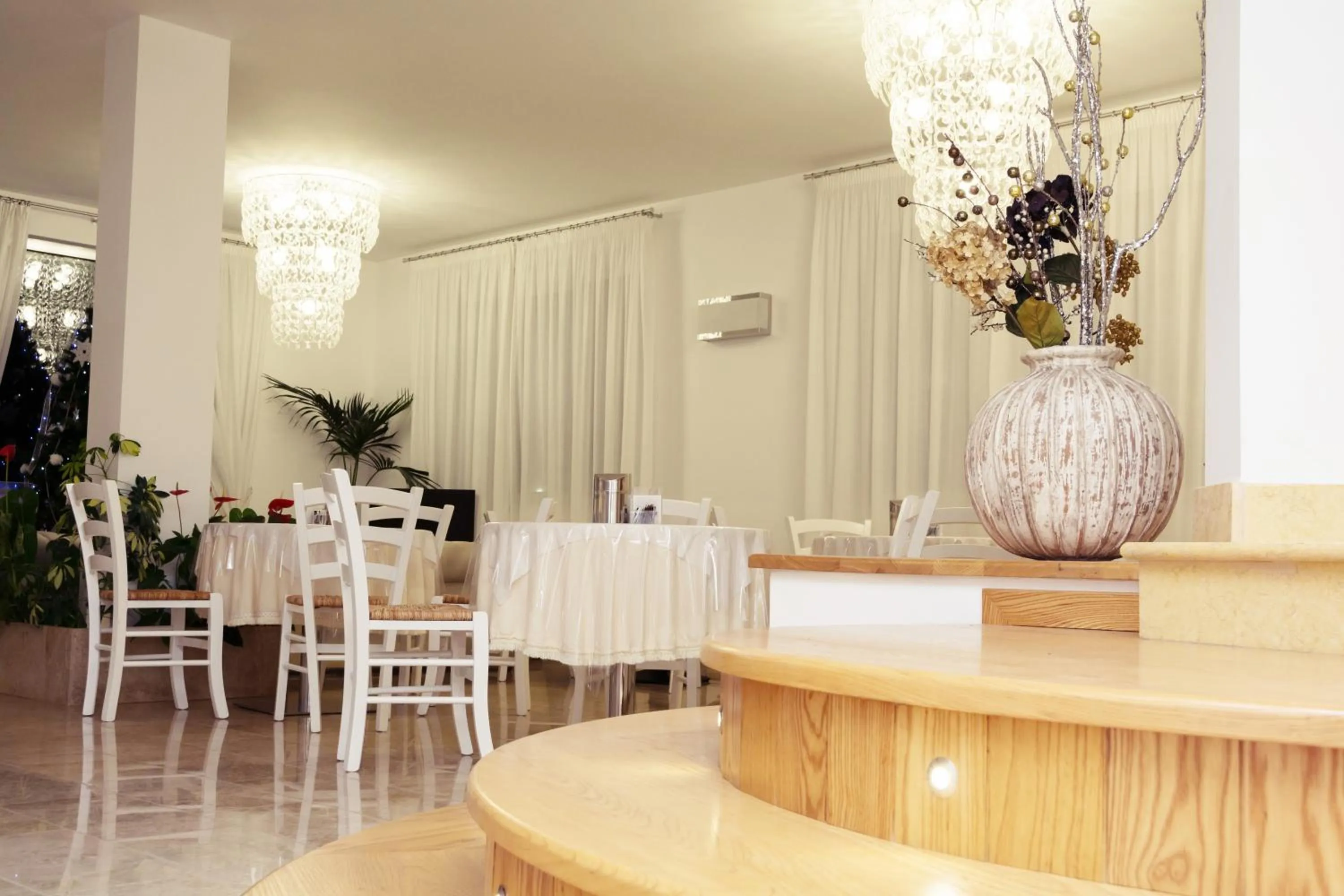 Communal lounge/ TV room in Hotel Di Nardo