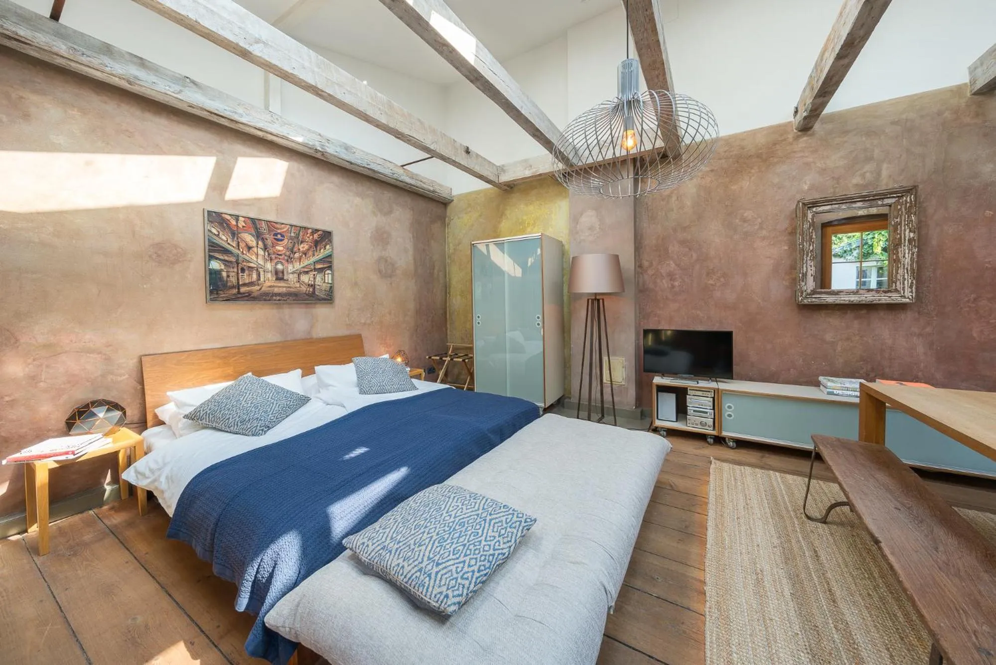 Bed in Design Apartments - "Im Holländerhaus"