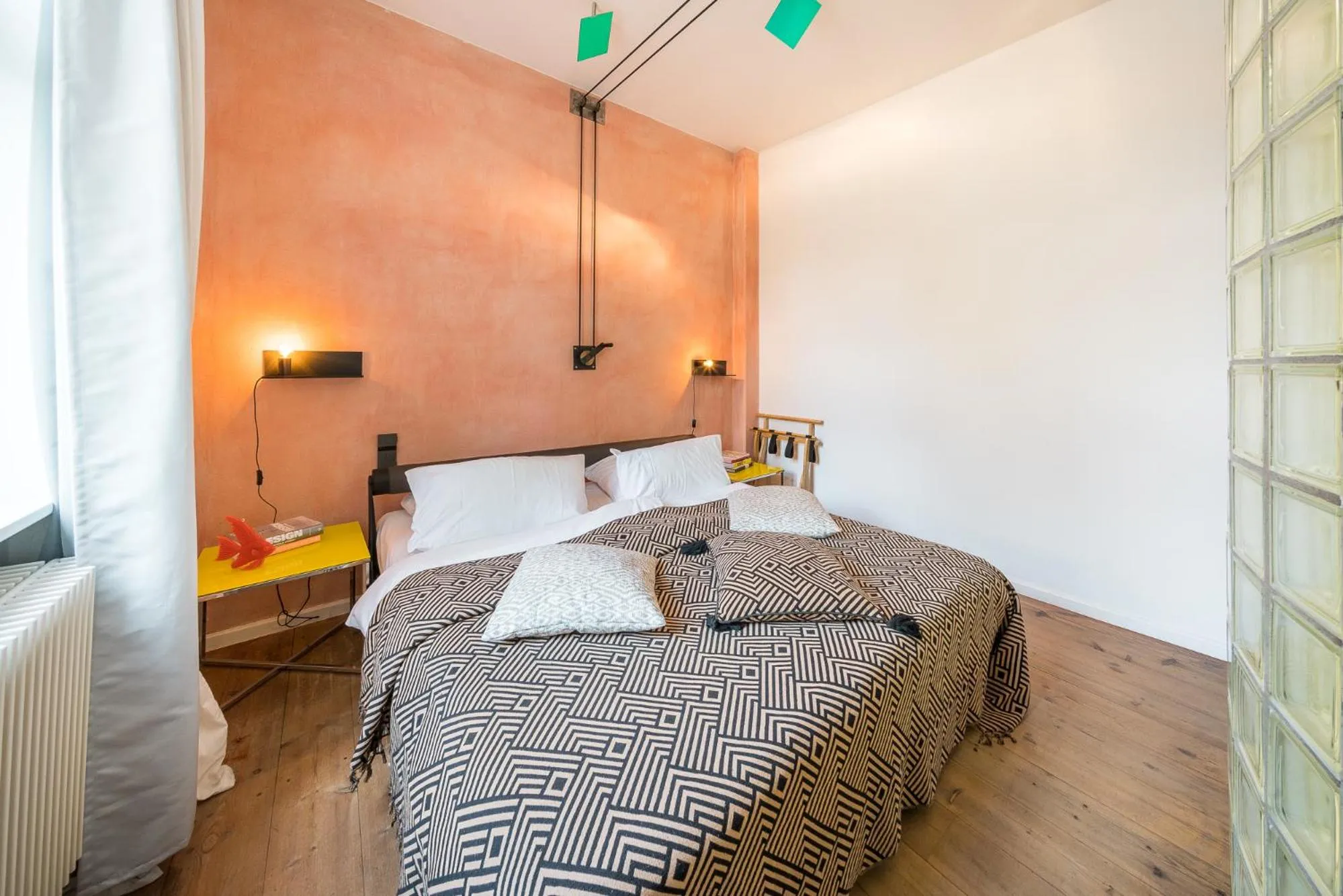 Bed in Design Apartments - "Im Holländerhaus"
