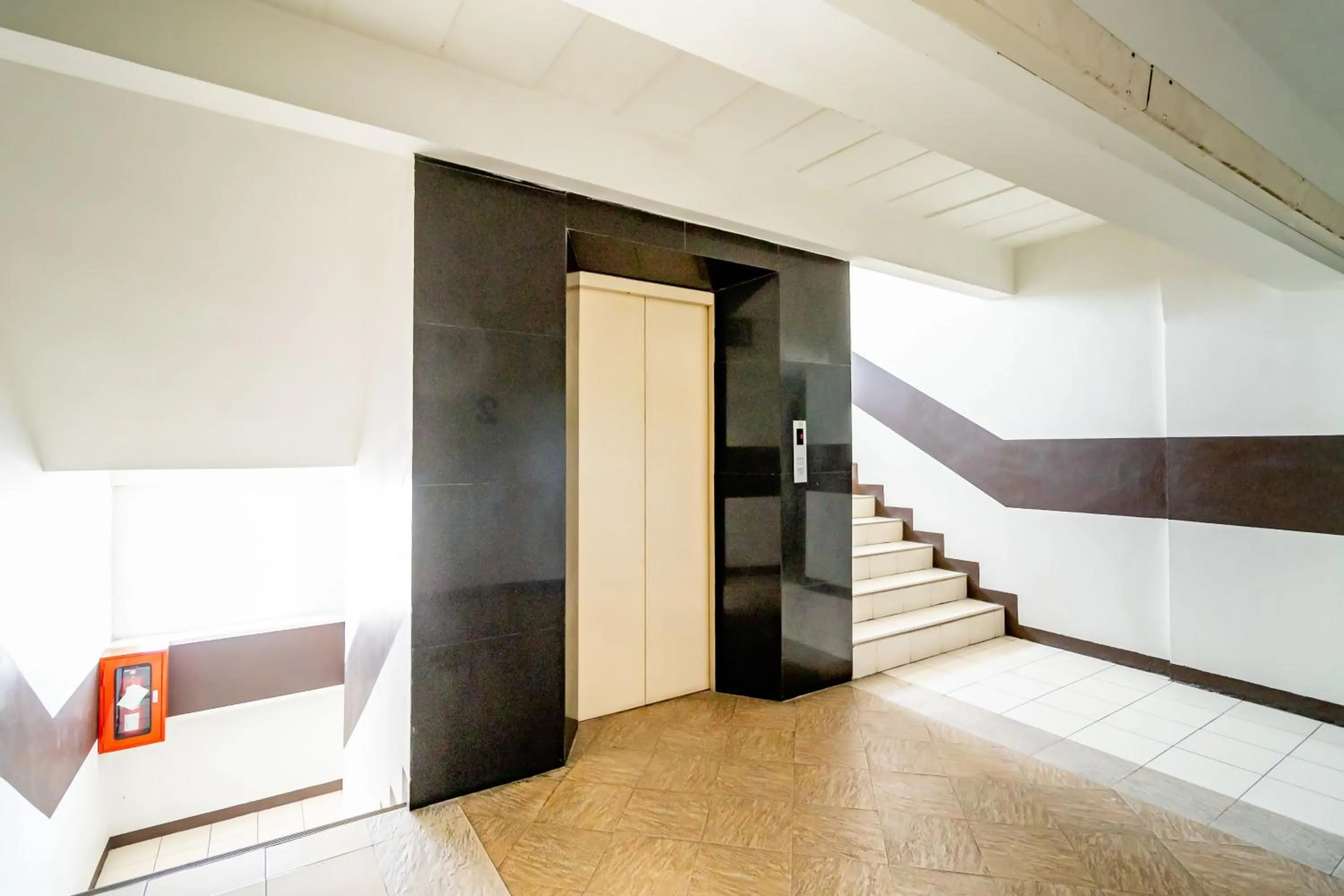 Property building in Living Naraa Place