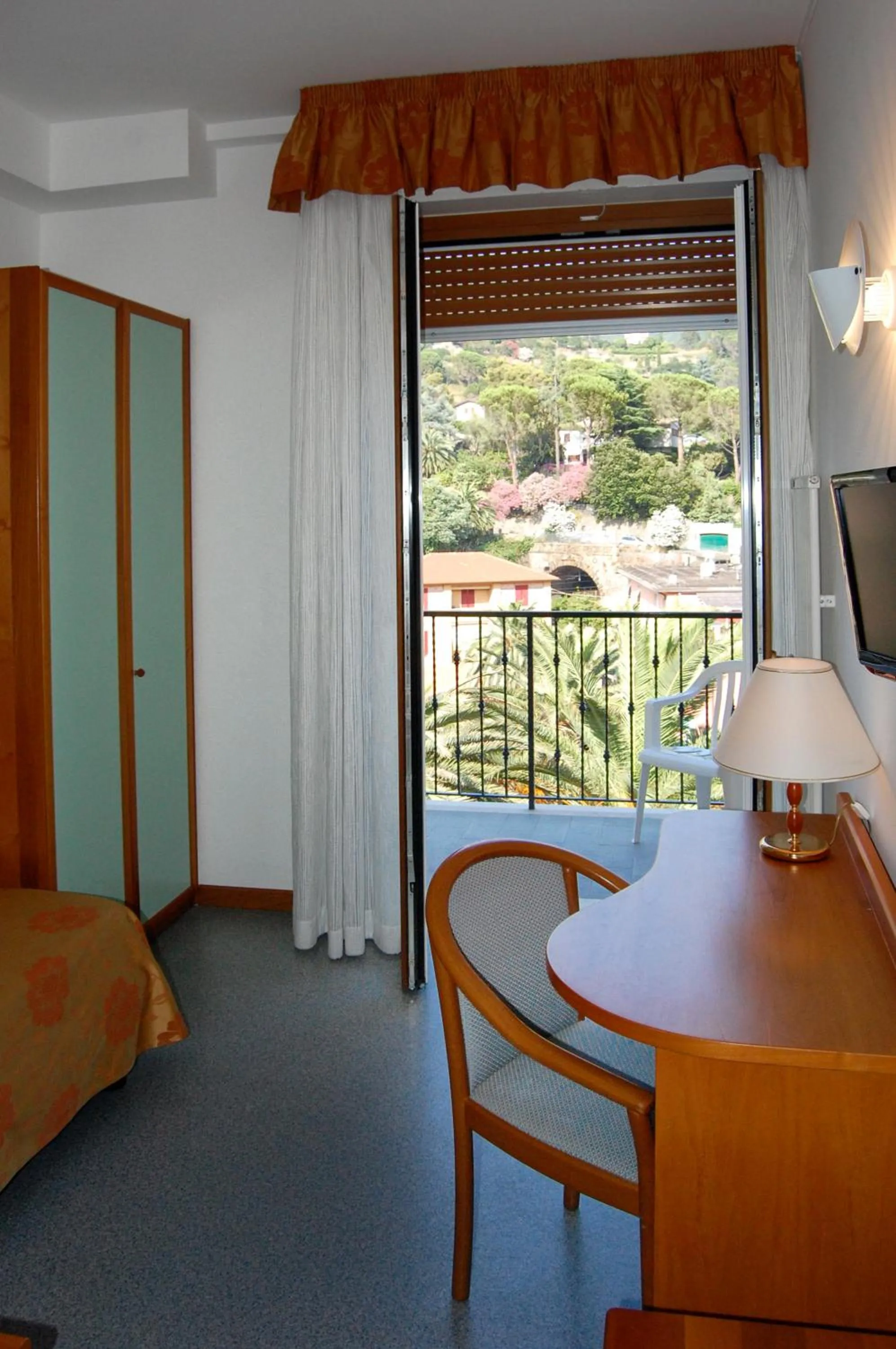 Bedroom in Hotel Villa Adriana