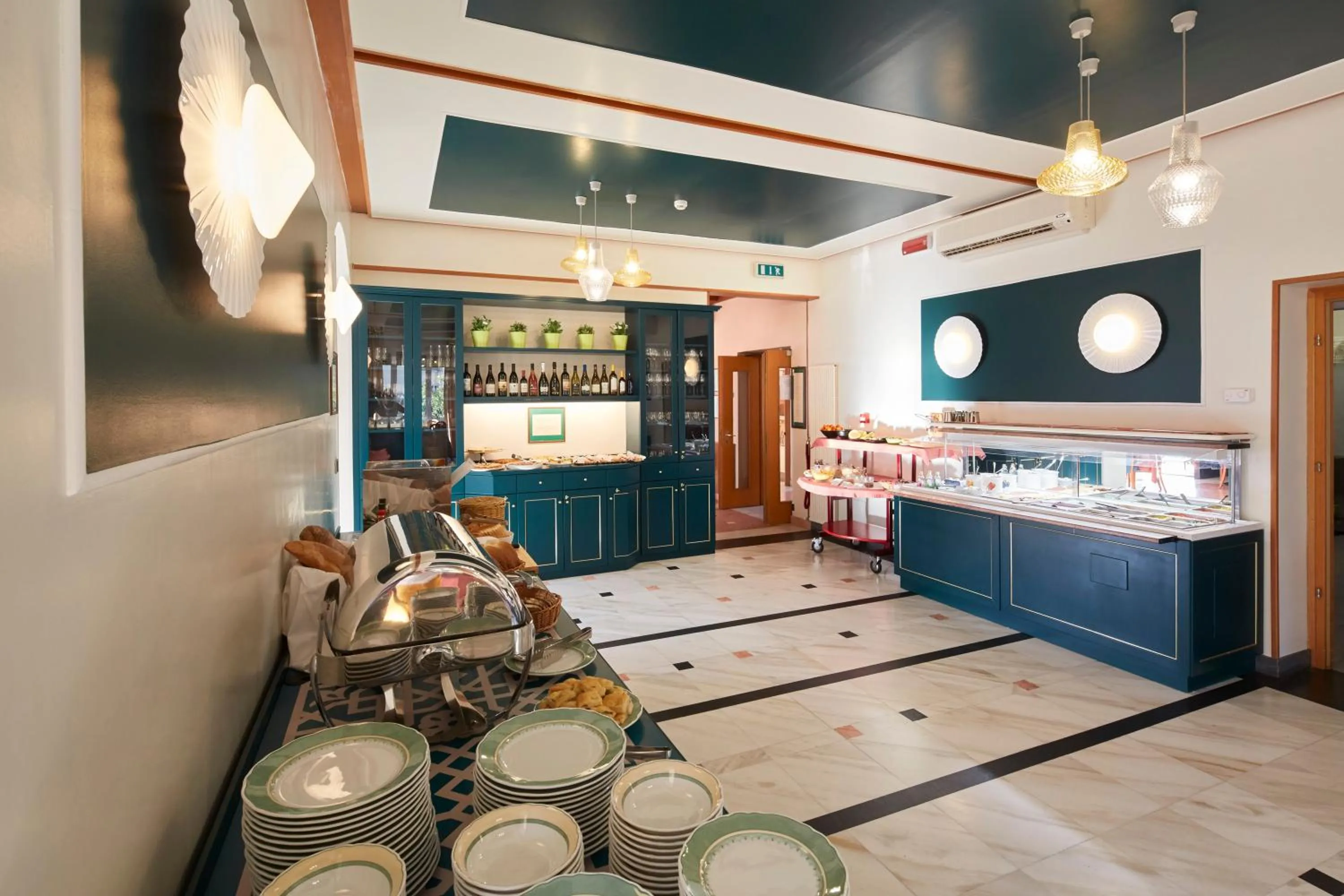 Restaurant/places to eat in Hotel Villa Adriana