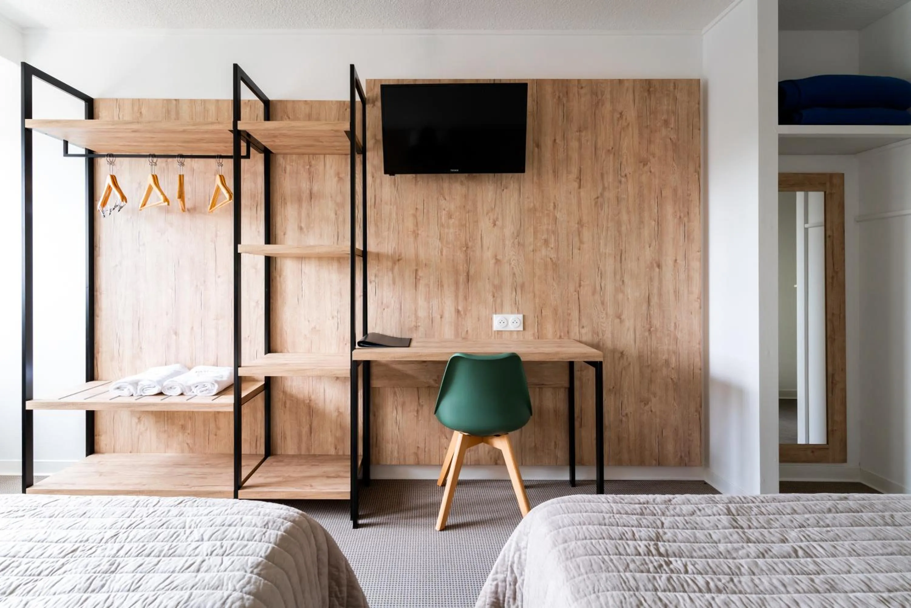 Bedroom, Bed in Abor Hôtel, Mont de Marsan