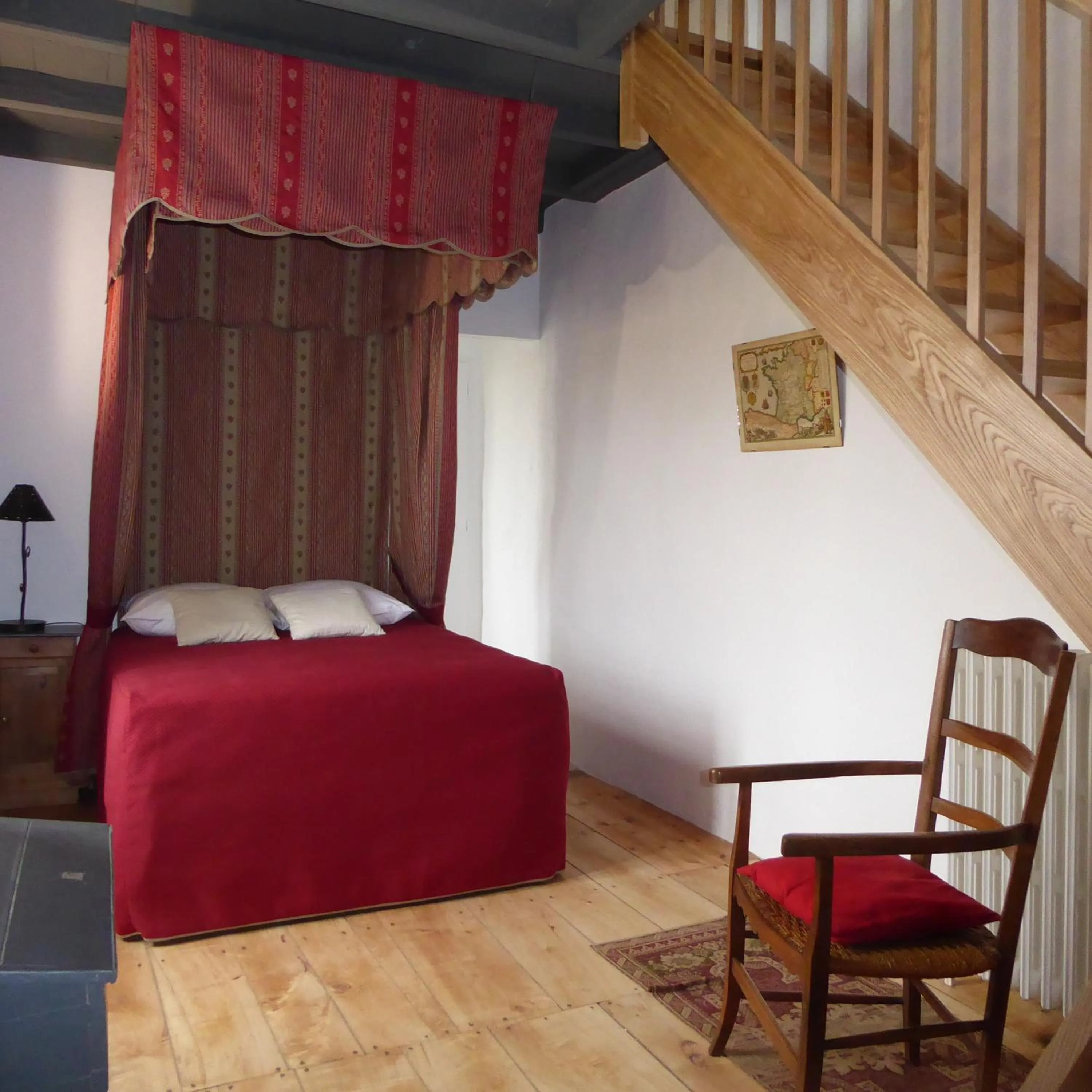 Photo of the whole room in Chateau d'Annezay