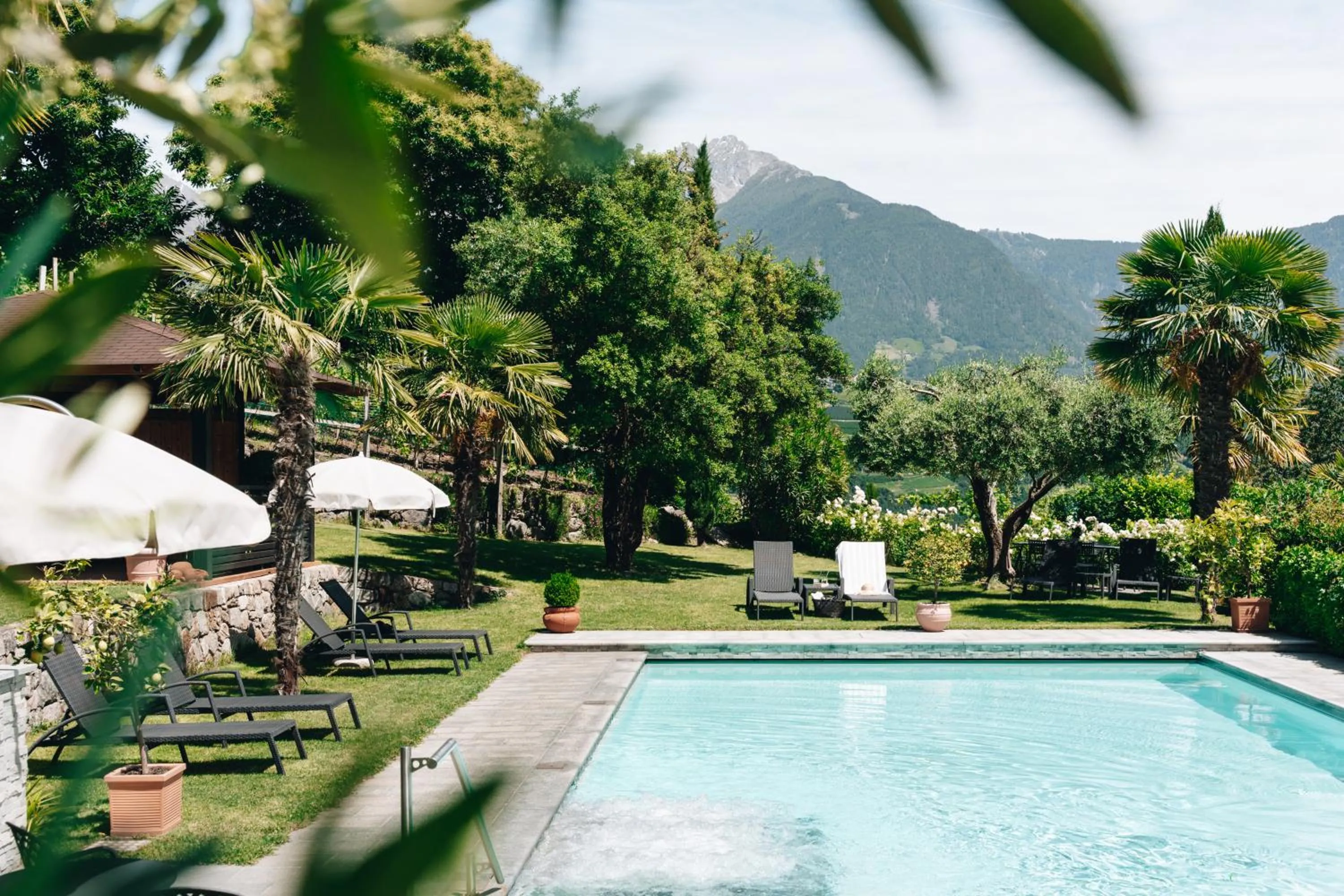 Garden in Alagundis Apartment Residence