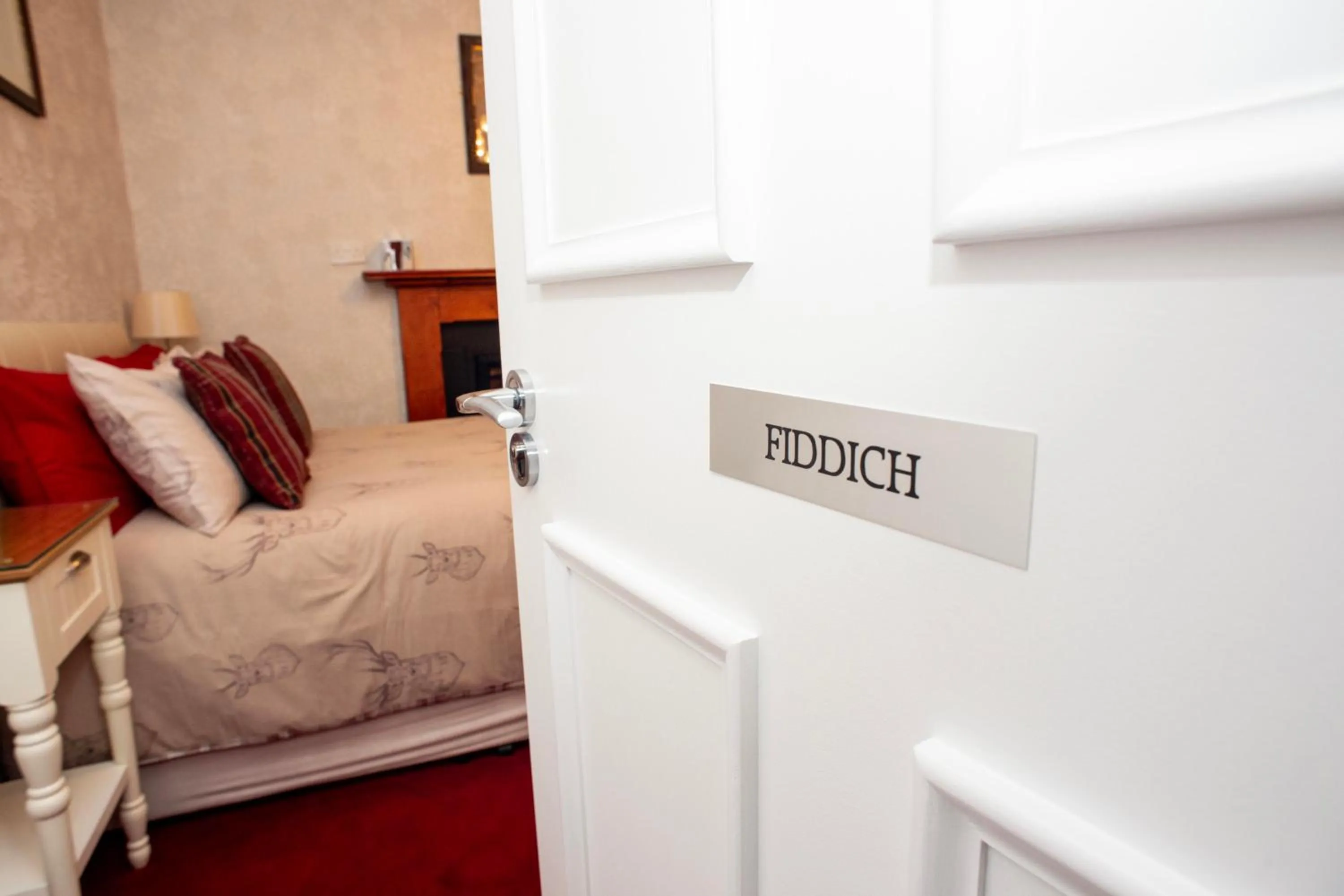 Bedroom, Bed in Dunvegan Bed & Breakfast