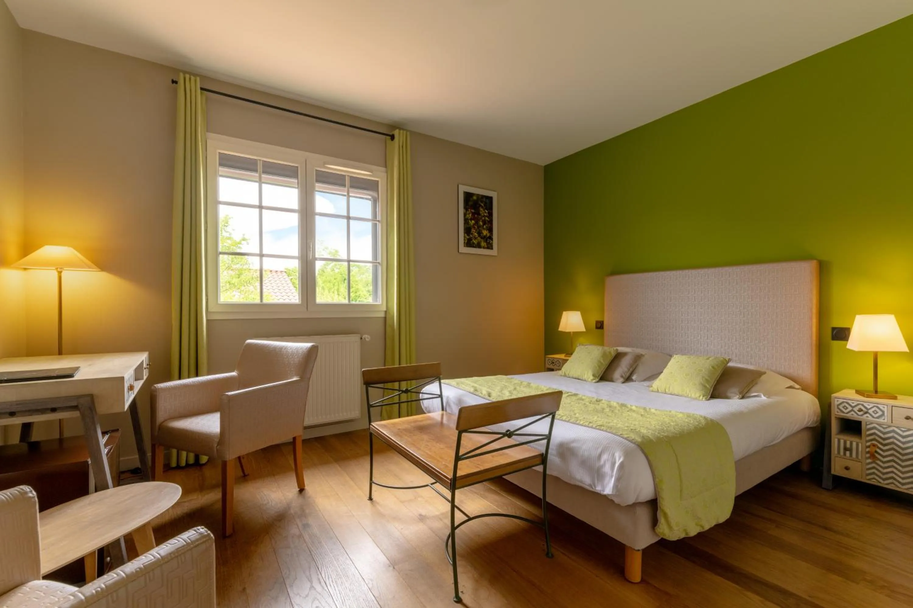 Property building, Bed in Le Moulin du Gastronome