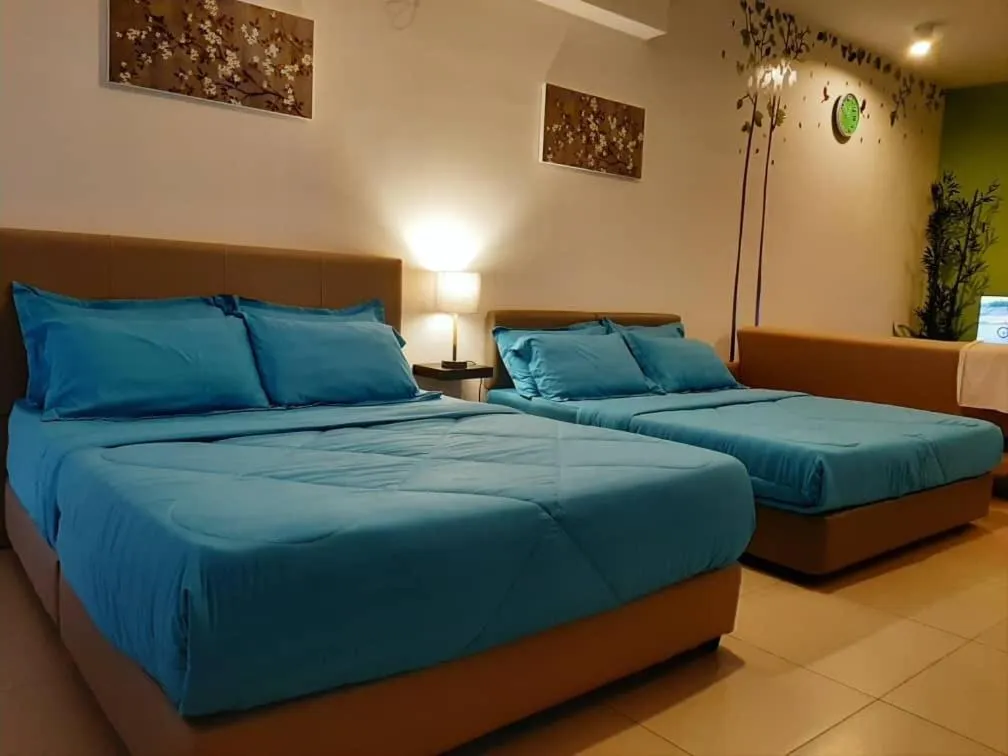 Photo of the whole room, Bed in Resort Suite @Midhill Genting