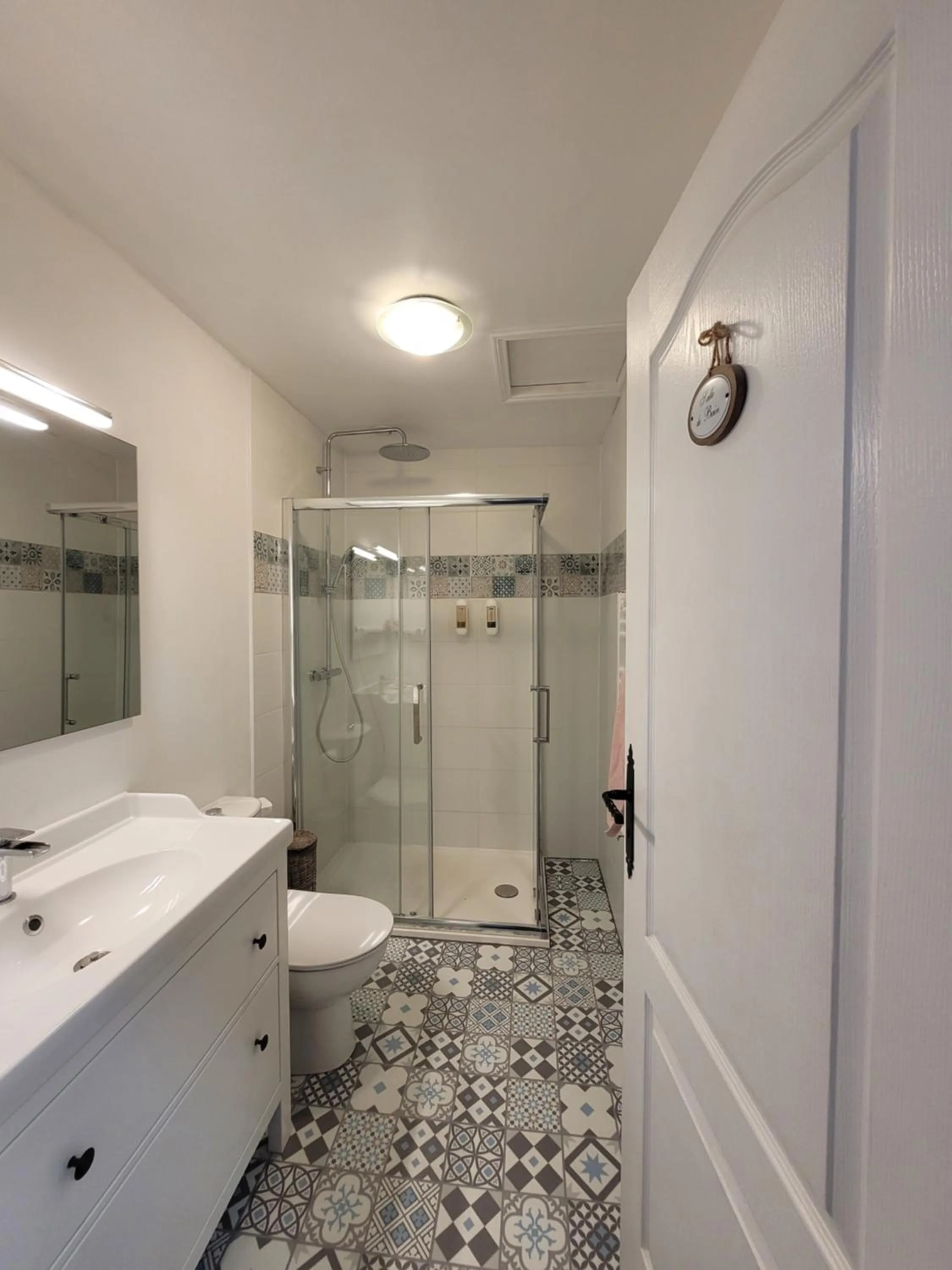 Bathroom in Les Portails Bleus