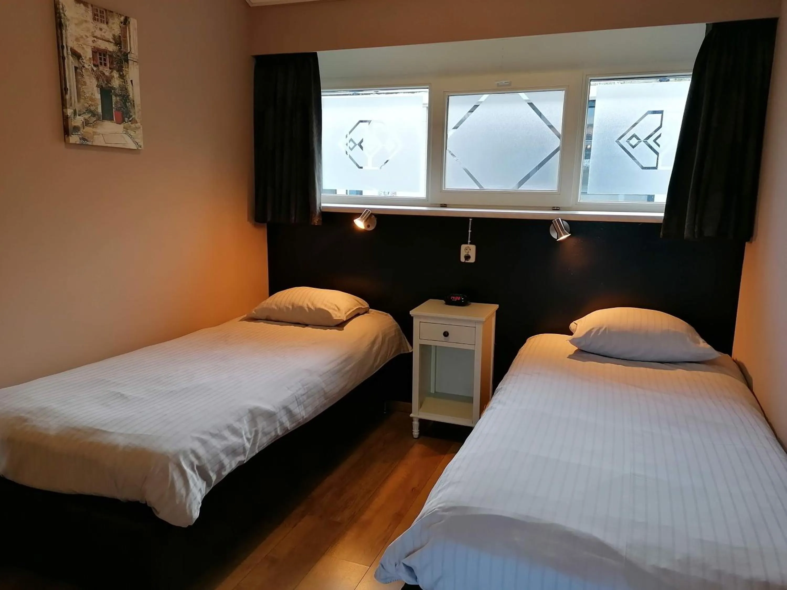 Bedroom, Bed in Hotel Lemmenhof