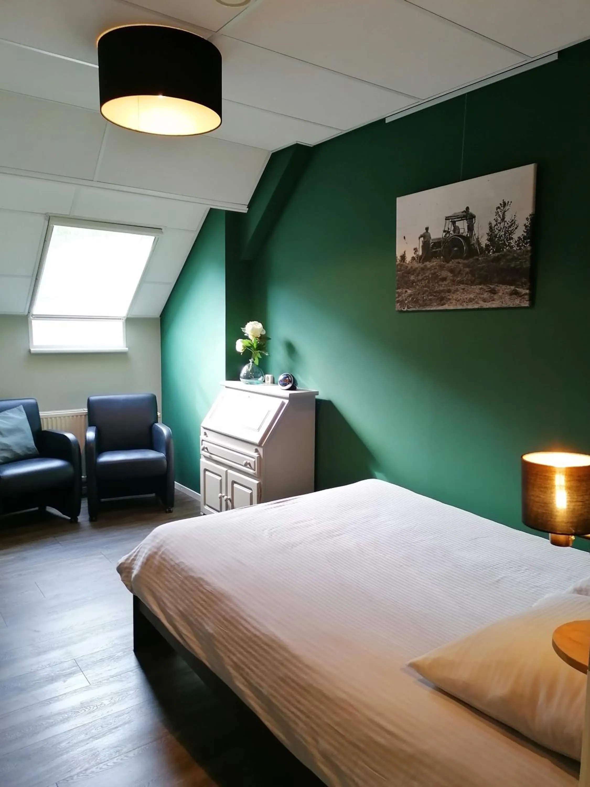 Bed in Hotel Lemmenhof