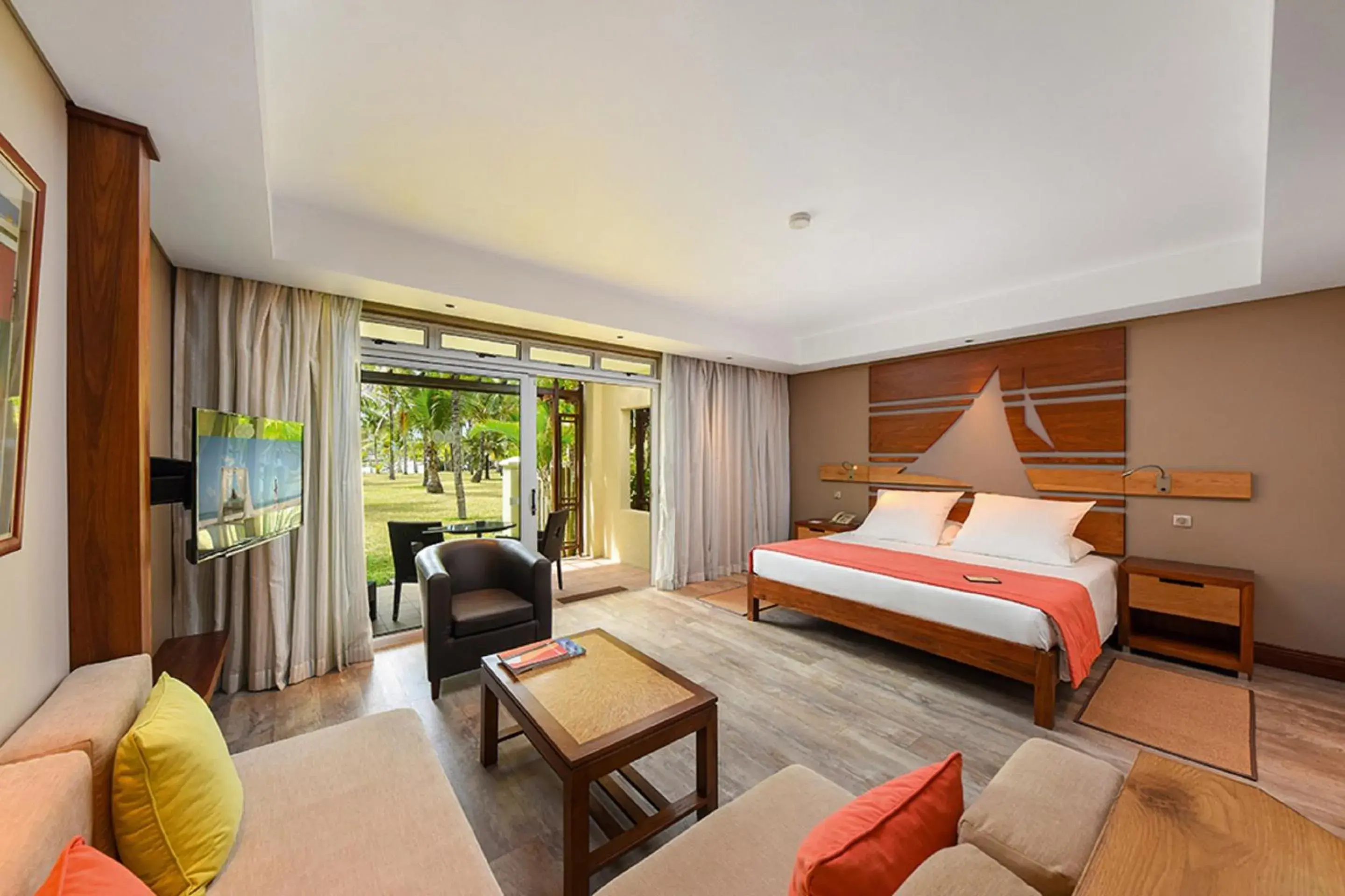 Deluxe Room Ground Floor – Honeymooners Only - single occupancy in Shandrani Beachcomber Resort & Spa Deluxe Room Ground Floor – Honeymooners Only - single occupancy in Shandrani Beachcomber Resort & Spa