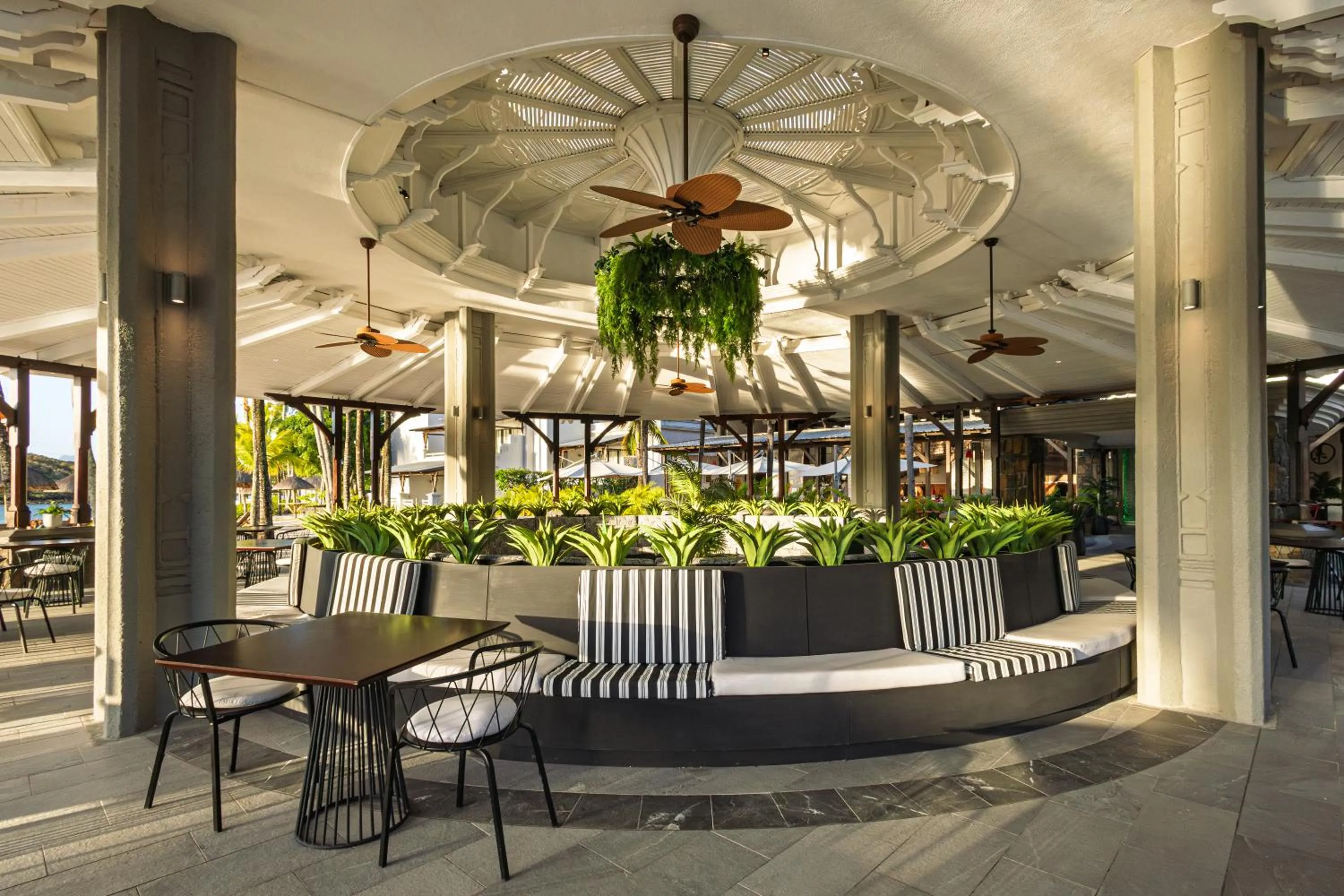 Restaurant/places to eat in Shandrani Beachcomber Resort & Spa