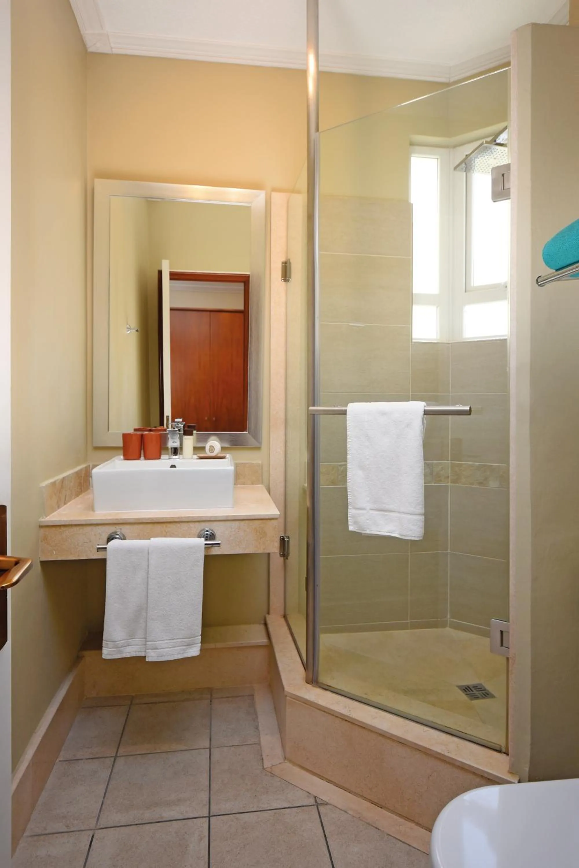 Shower in Shandrani Beachcomber Resort & Spa