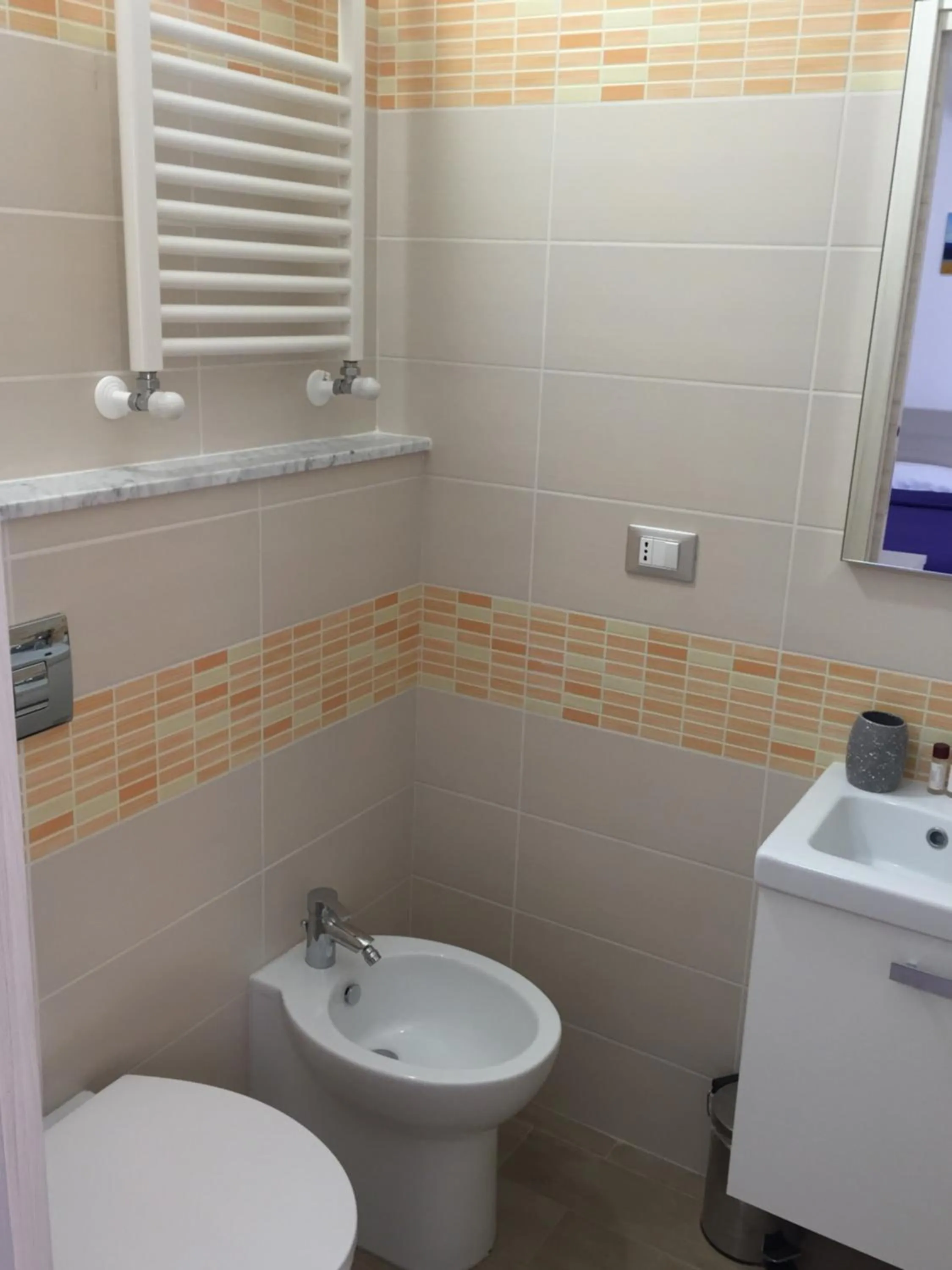 Il Viaggiatore Via Rimini Serapo