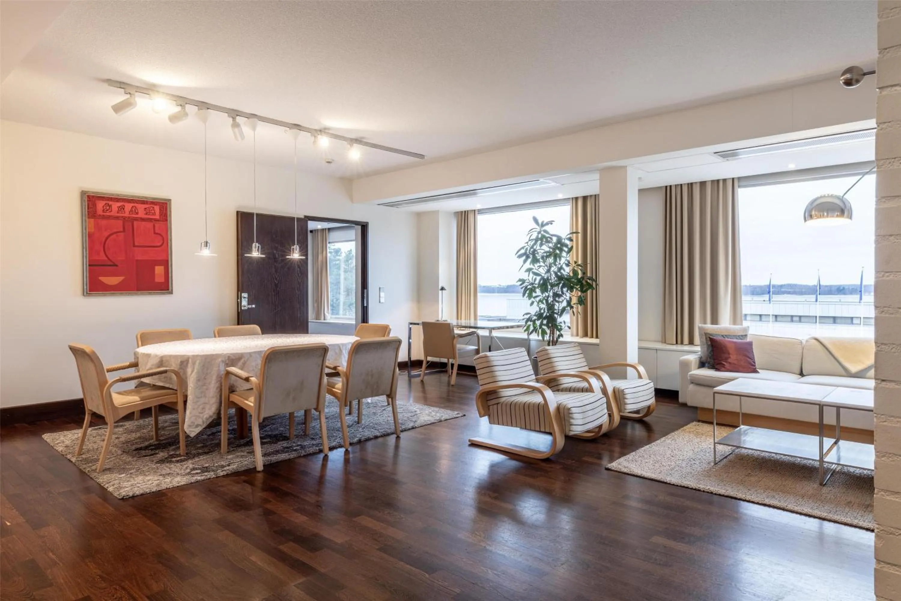 Living room in Hilton Helsinki Kalastajatorppa