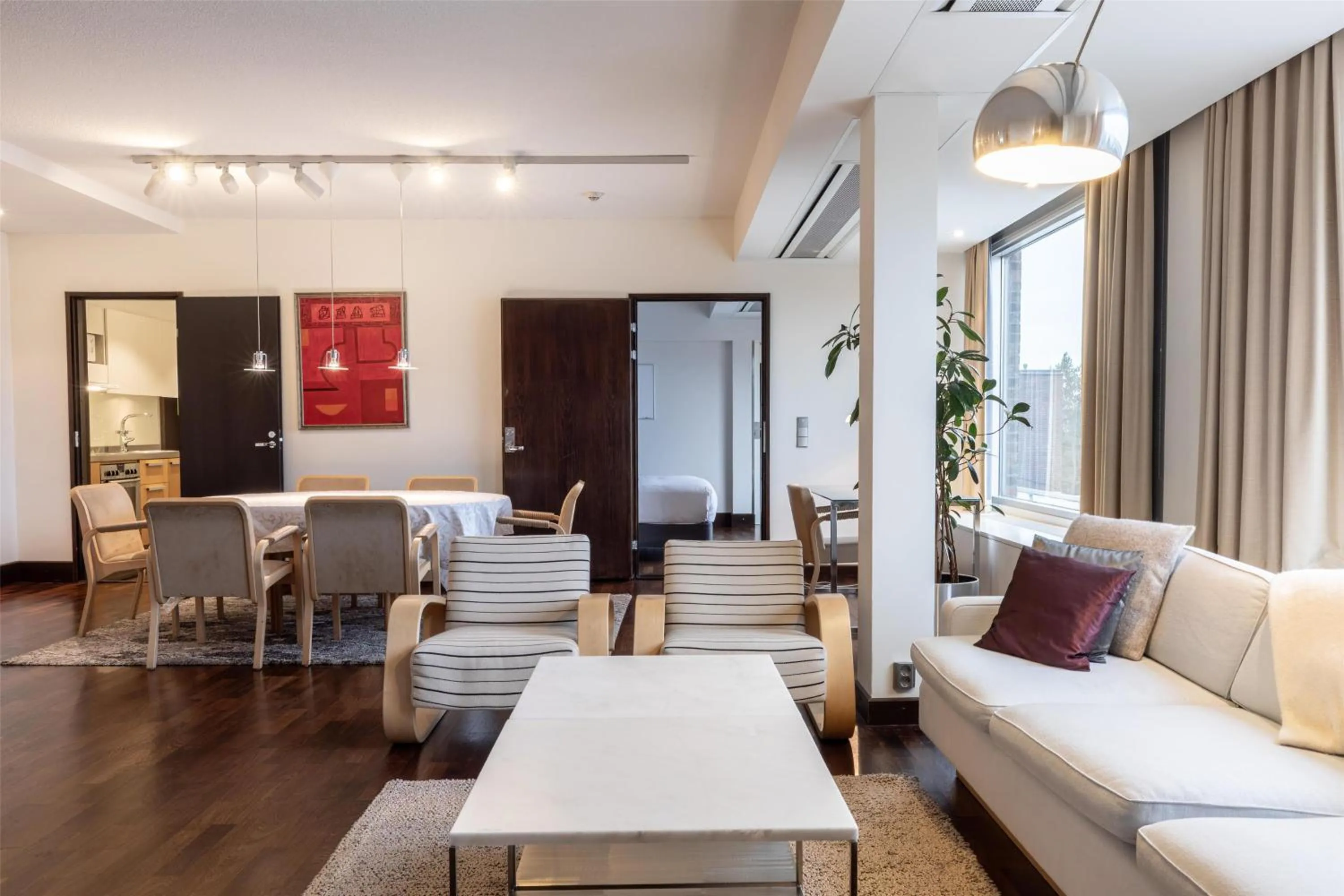 Living room in Hilton Helsinki Kalastajatorppa