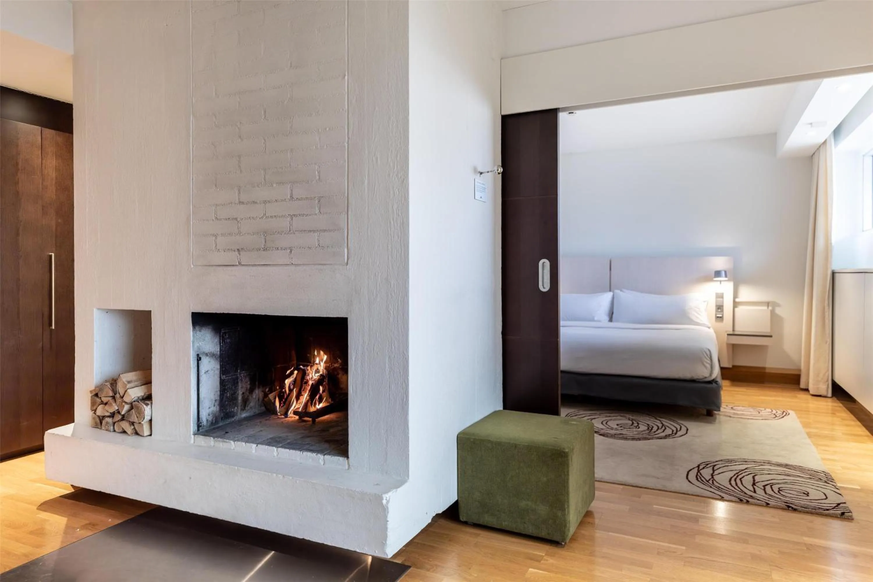 Bed in Hilton Helsinki Kalastajatorppa