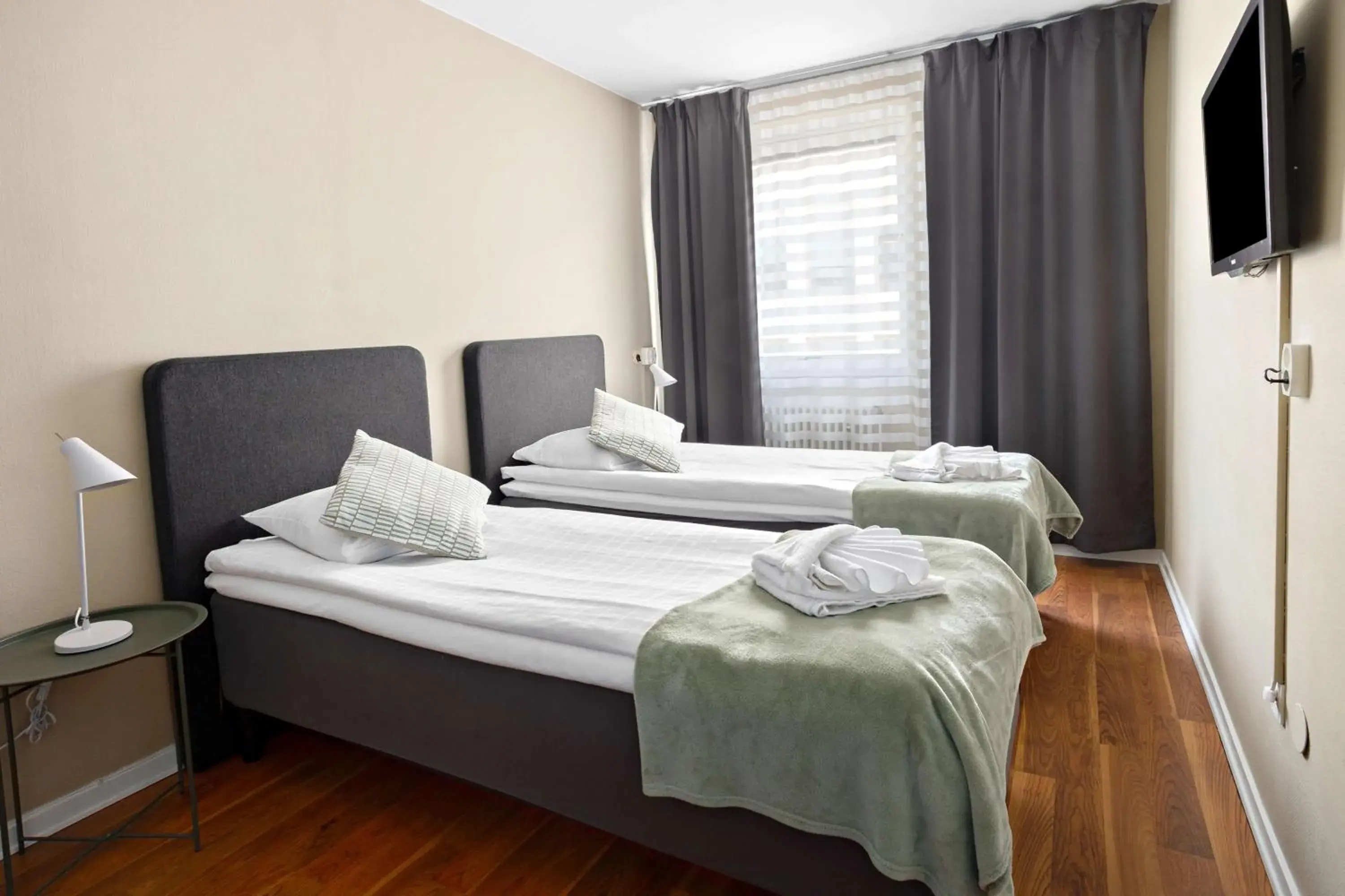 Standard Twin Room in Palm Tree Hotel, Best Western Signature Collection Standard Twin Room in Palm Tree Hotel, Best Western Signature Collection