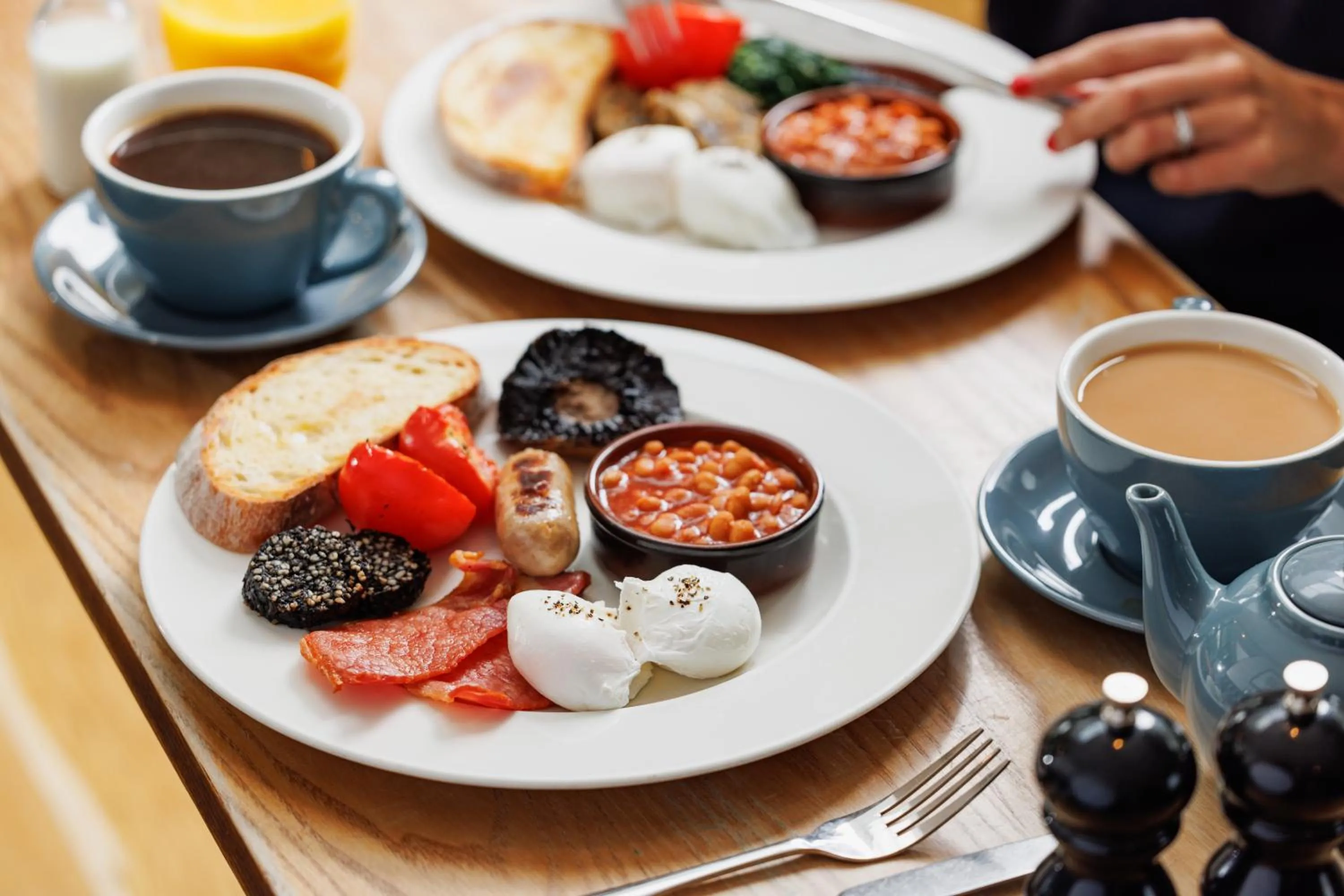 Food and drinks in Bear and Ragged Staff