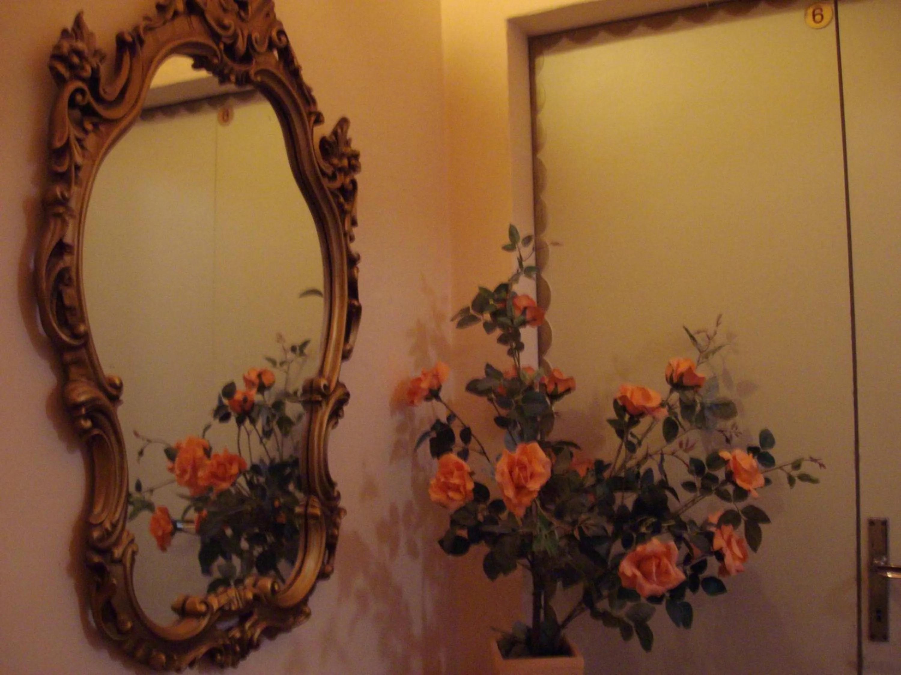 Decorative detail in Albergo Anna