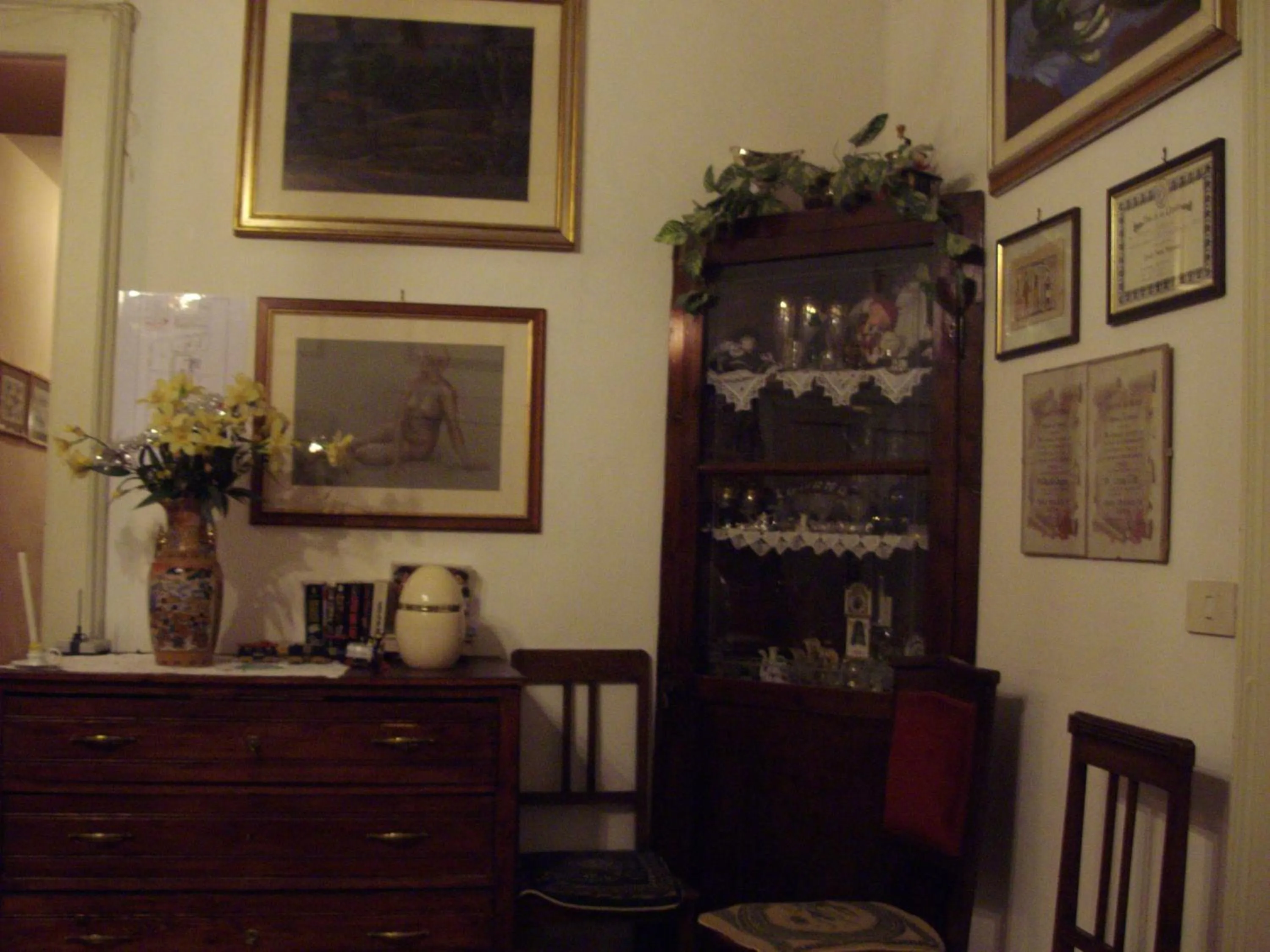 Communal lounge/ TV room in Albergo Anna