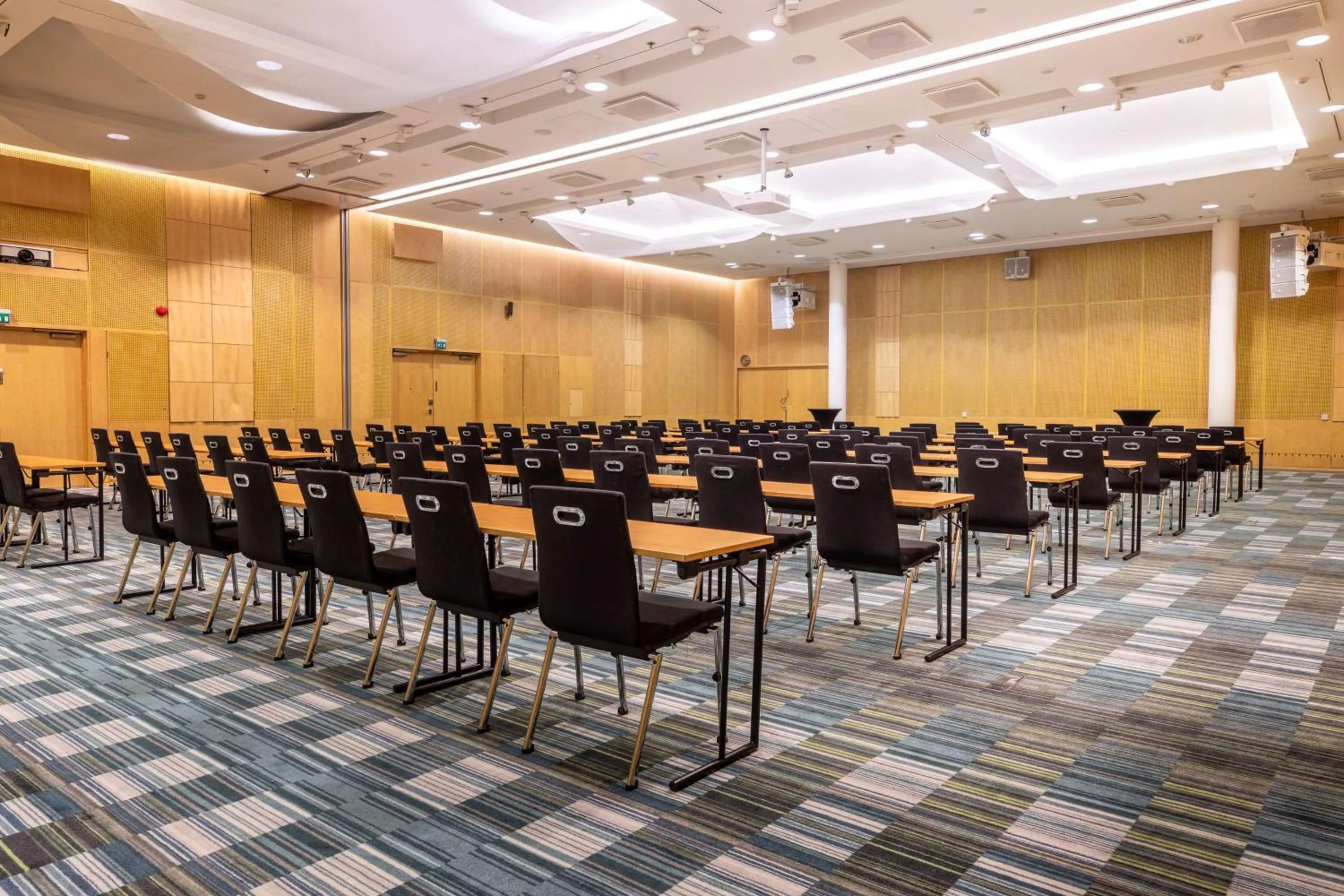 Meeting/conference room in Hilton Helsinki Airport