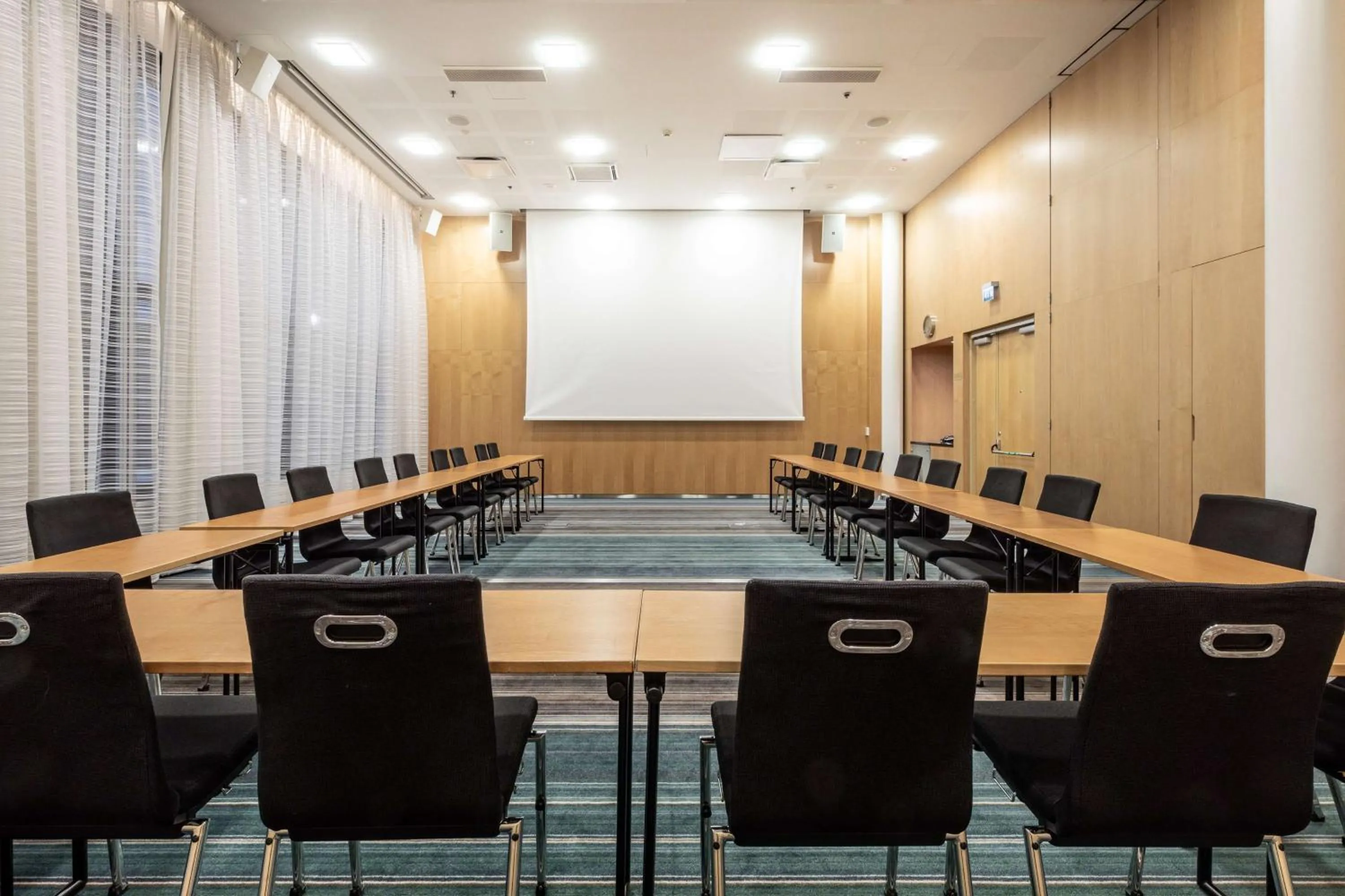 Meeting/conference room in Hilton Helsinki Airport