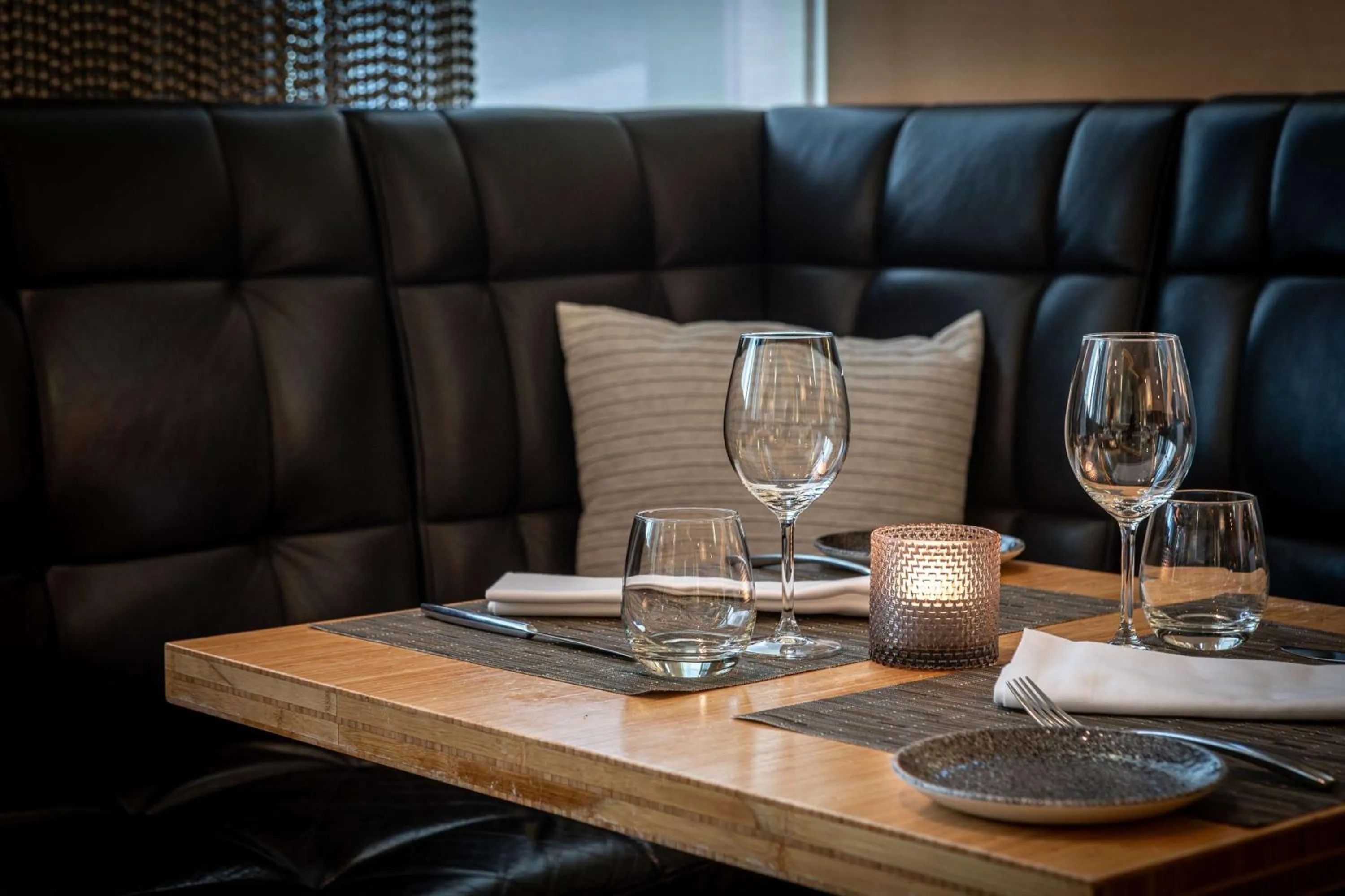 Restaurant/places to eat in Hilton Helsinki Airport