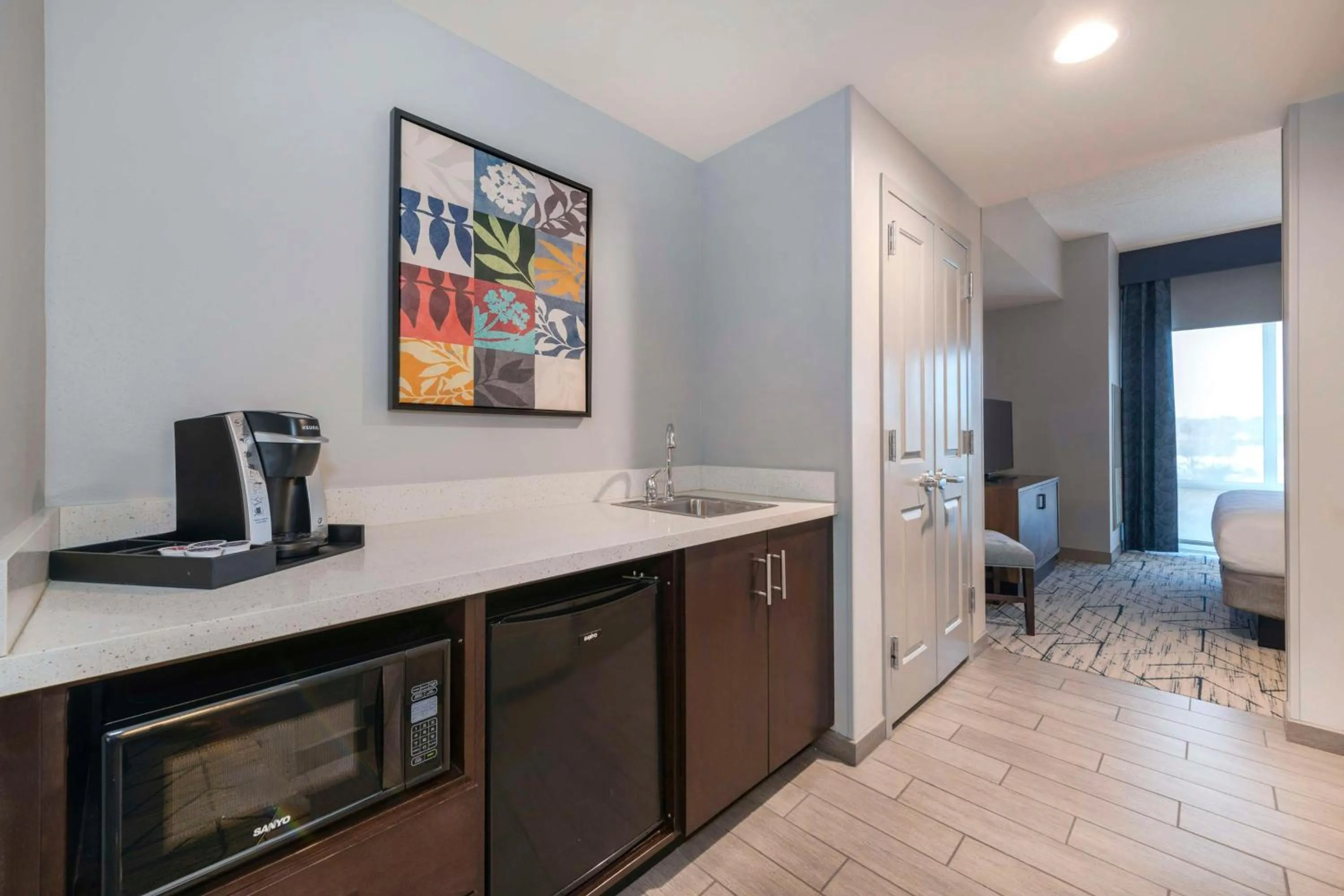 Photo of the whole room in Hilton Garden Inn Raleigh Cary