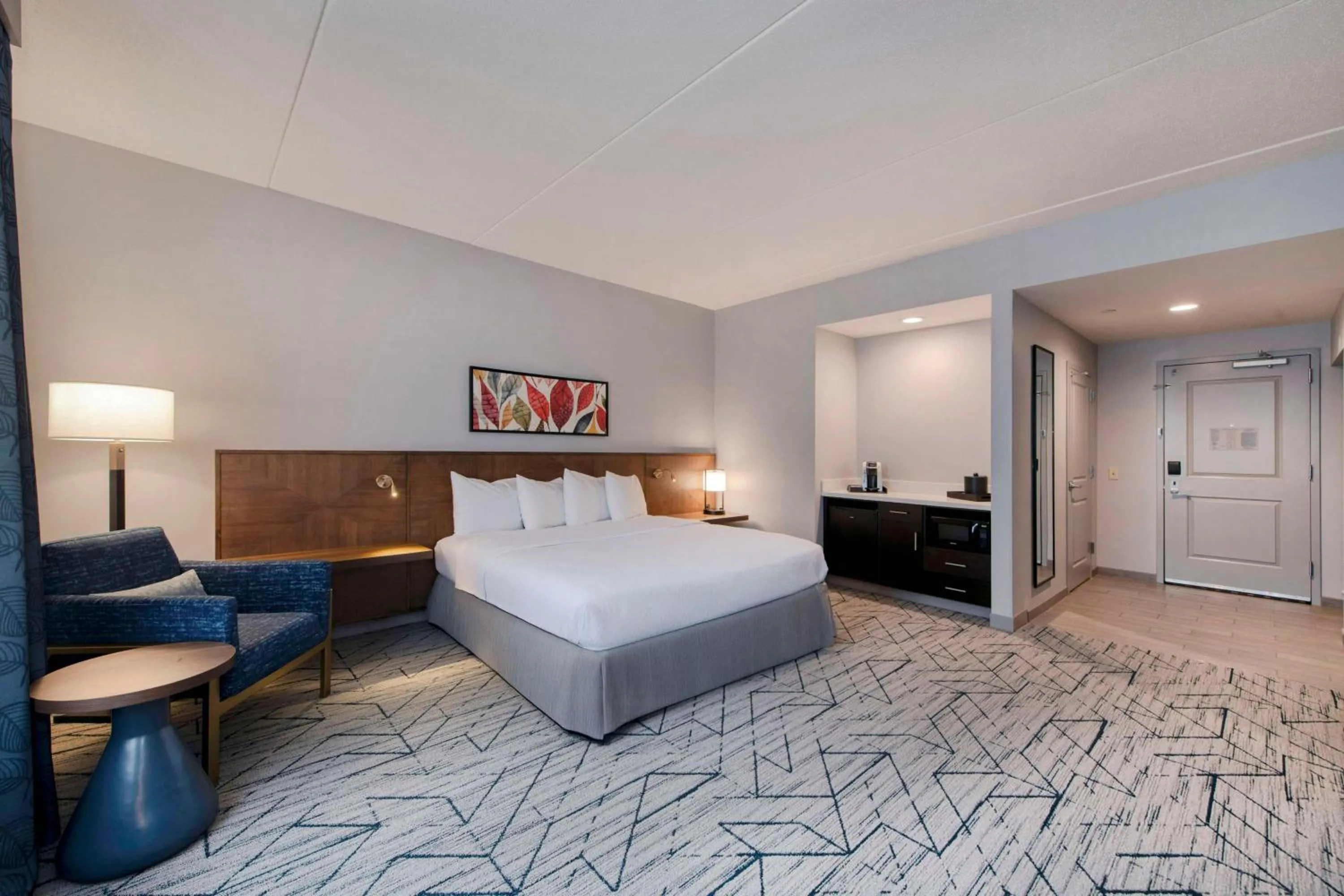 Bed in Hilton Garden Inn Raleigh Cary