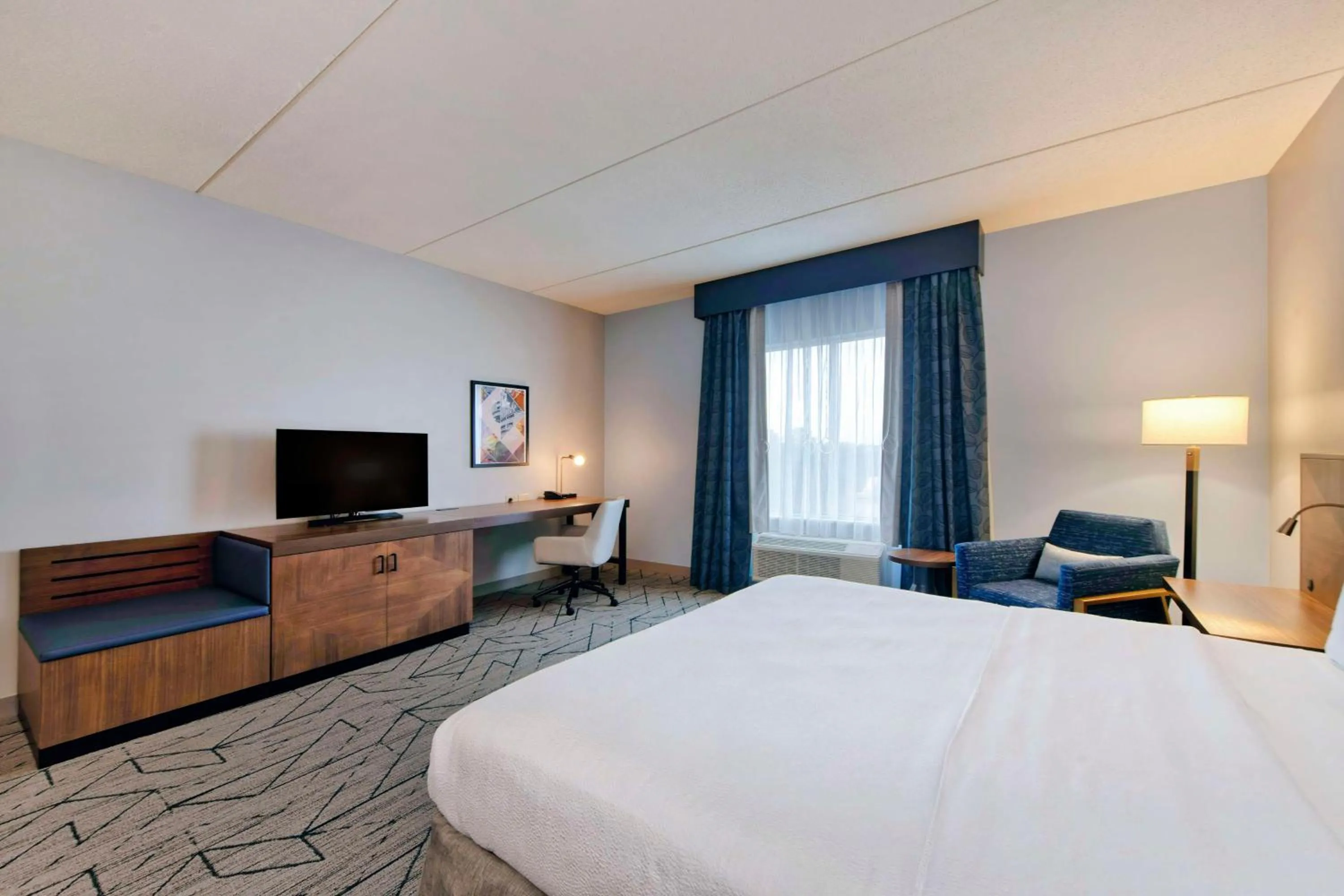 Bed in Hilton Garden Inn Raleigh Cary