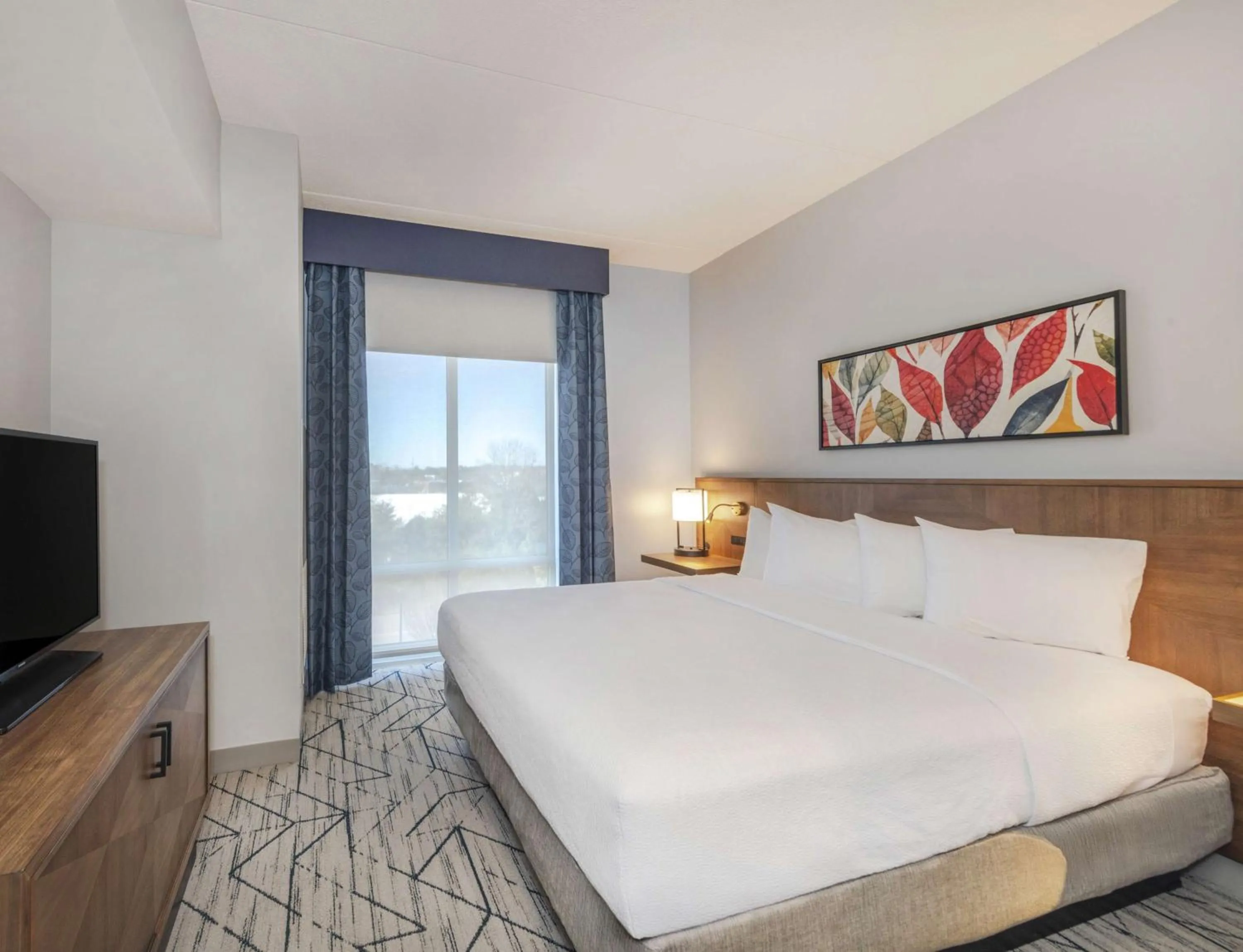 Bed in Hilton Garden Inn Raleigh Cary