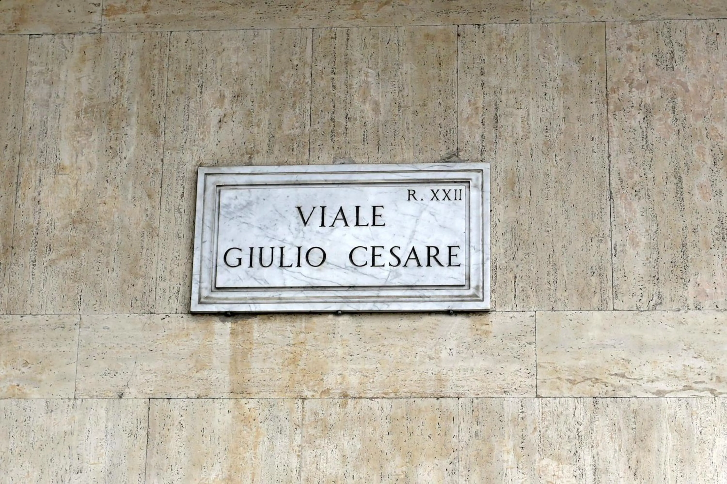 Property building in Houspitality Caesar Bed & Breakfast