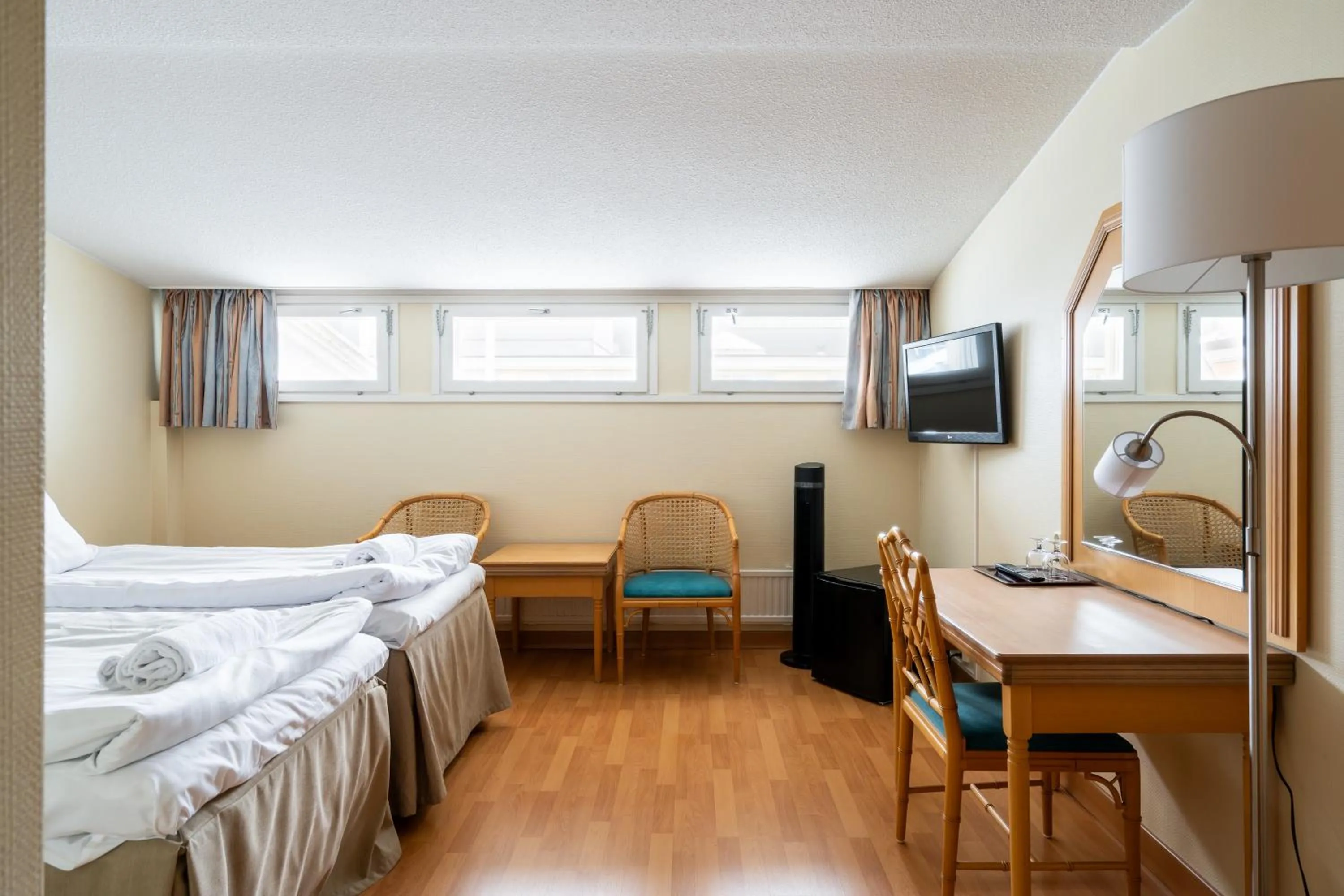 TV and multimedia, Bed in Hiisi Hotel Turku Seaport