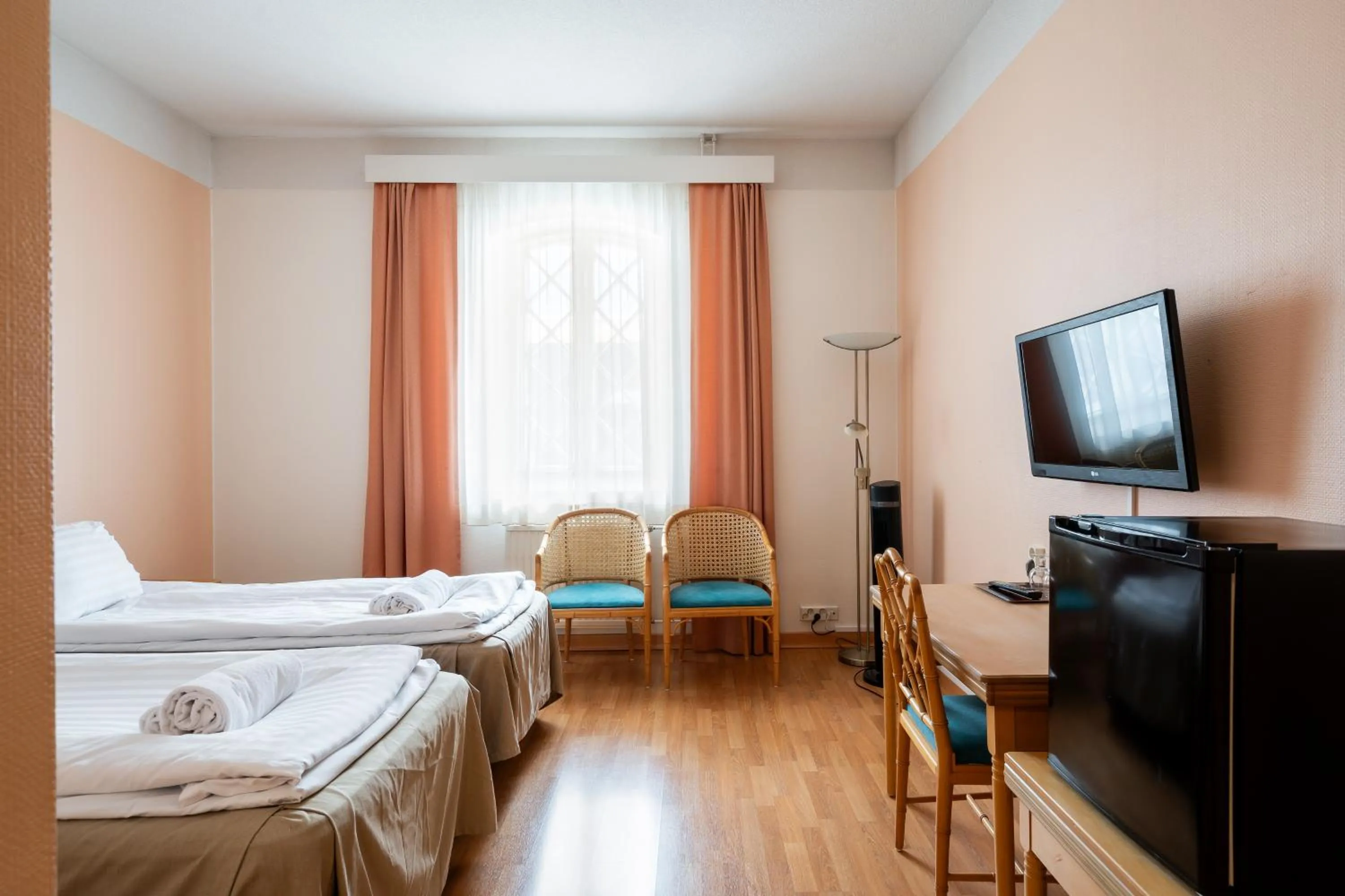 TV and multimedia, Bed in Hiisi Hotel Turku Seaport