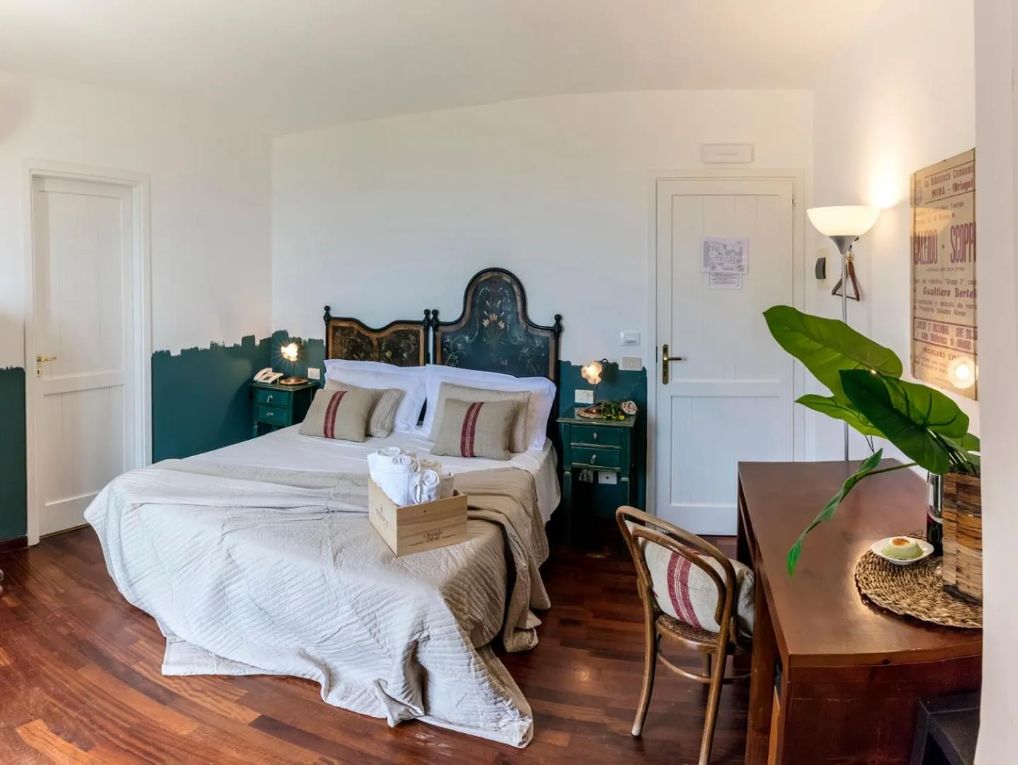 Photo of the whole room, Bed in Hotel Pocho