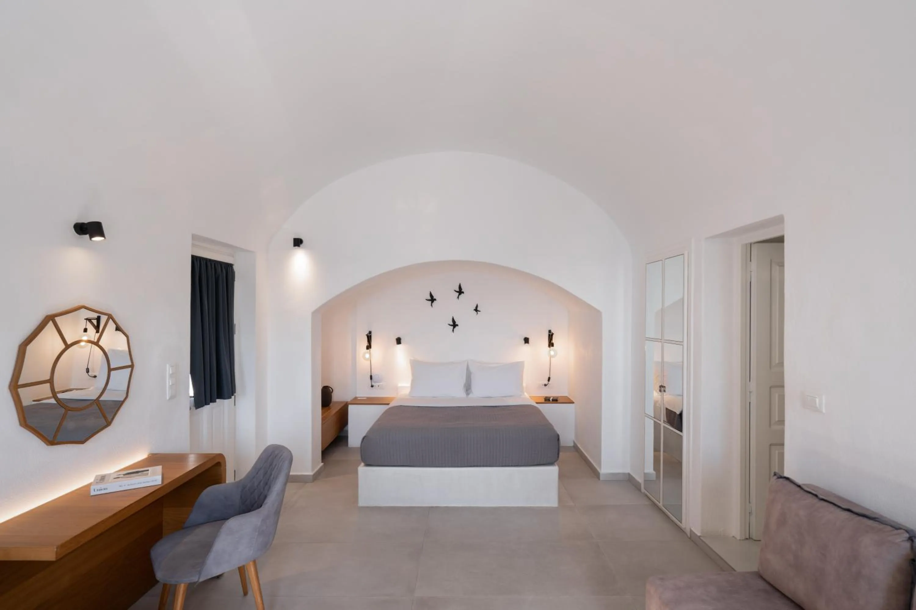 Bed in Santorini Princess Spa Hotel